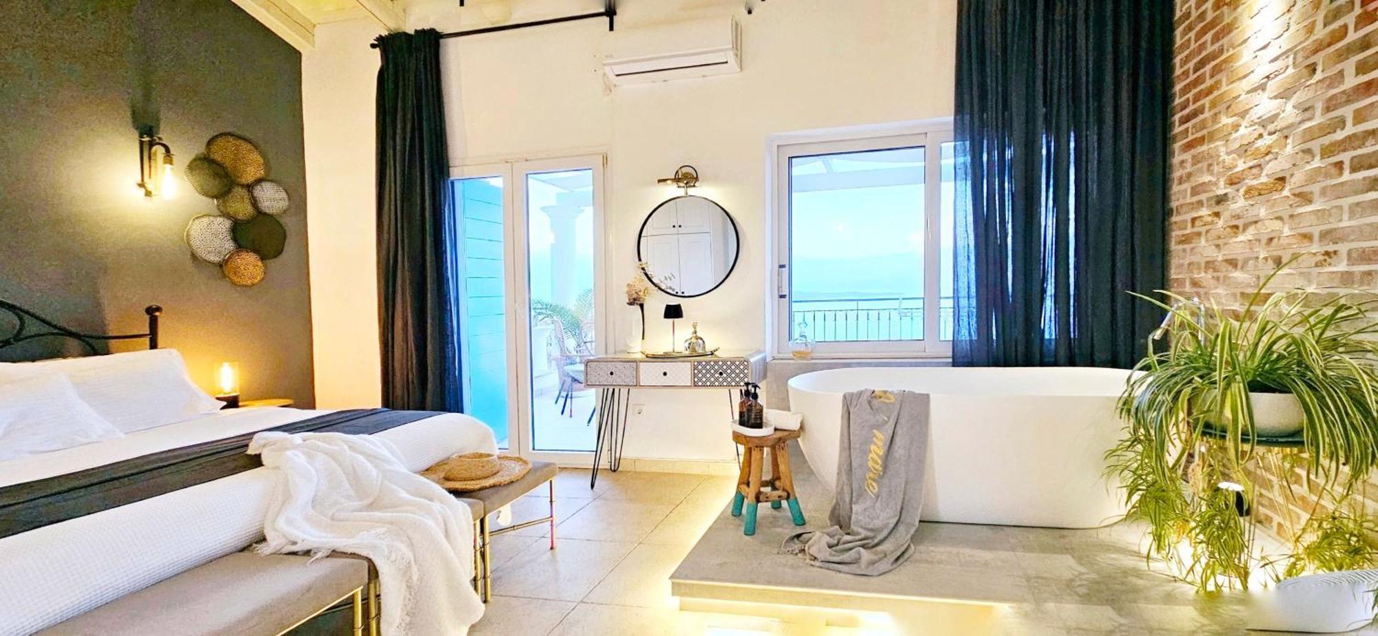 Aquamarine Villa *