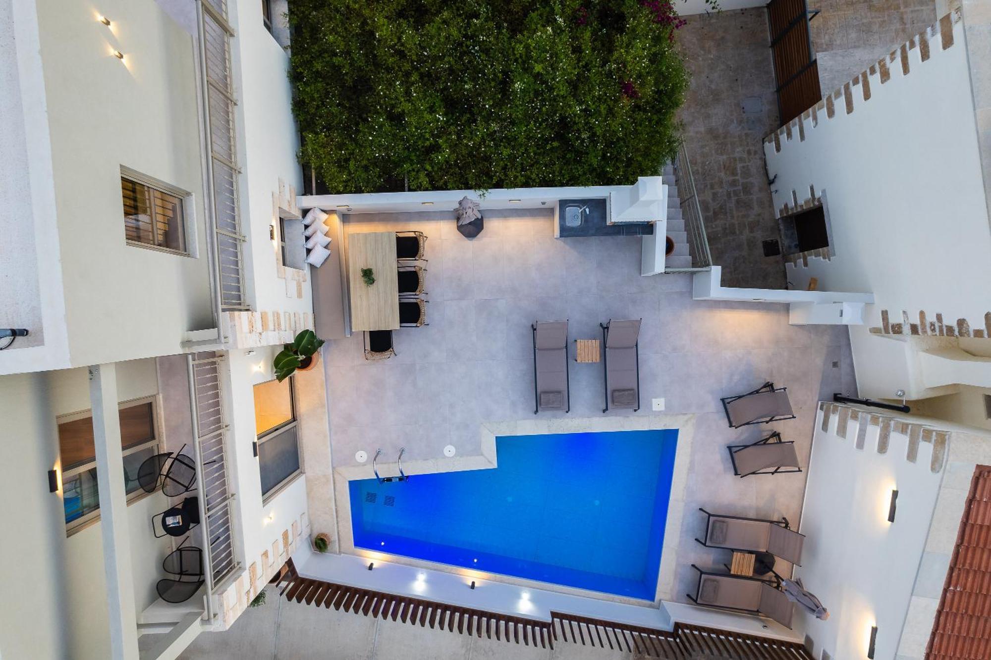 Marvelous New Luxury With Heated Pool! * Asterion