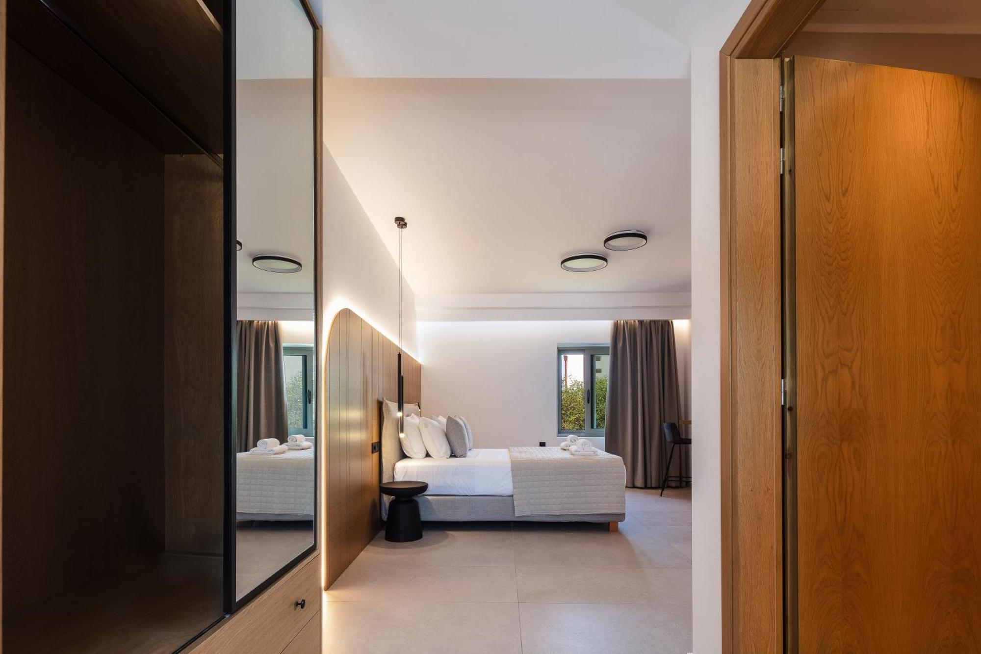 Marvelous New Luxury With Heated Pool! * Asterion