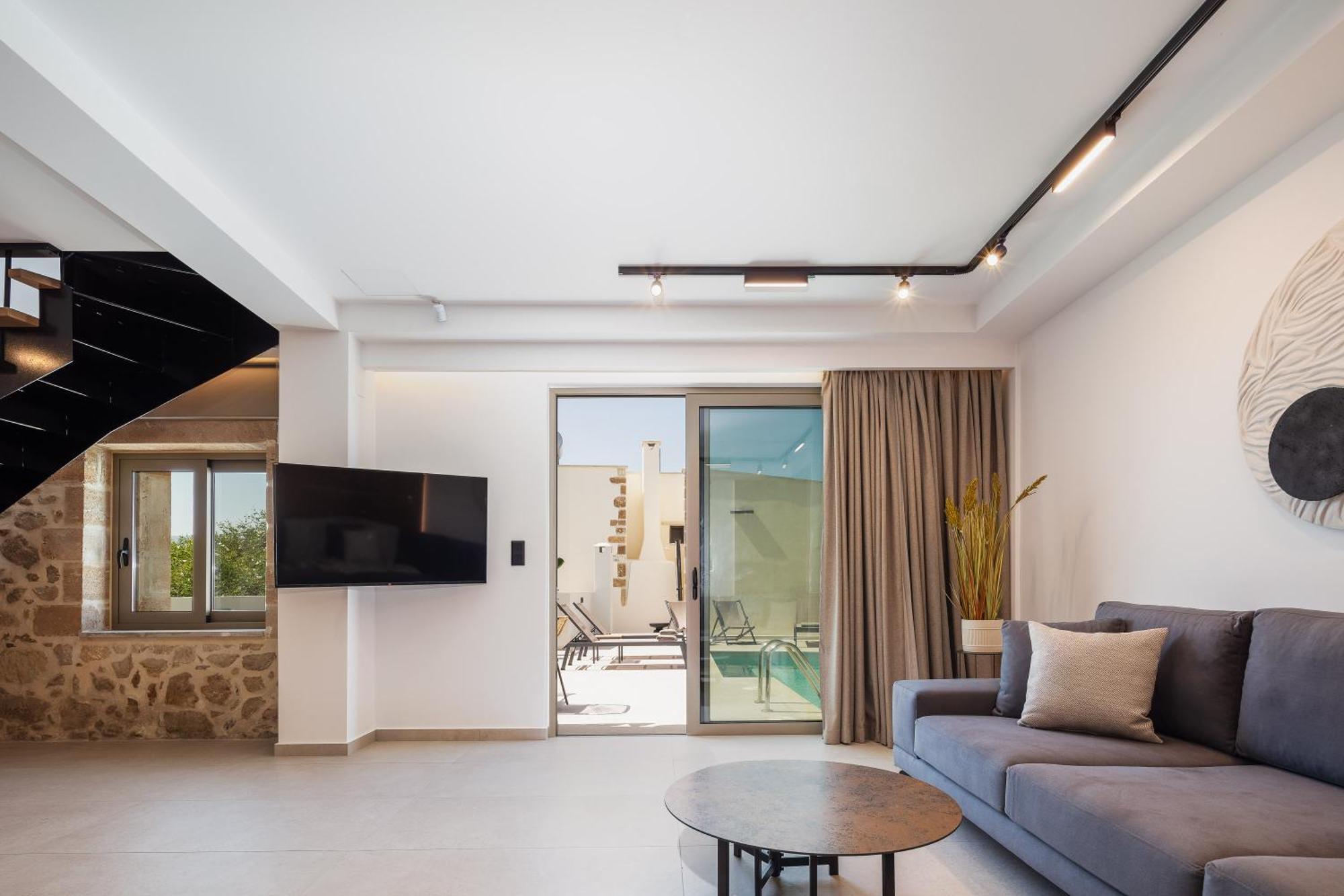 Villa Marvelous New Luxury With Heated Pool! Asterion