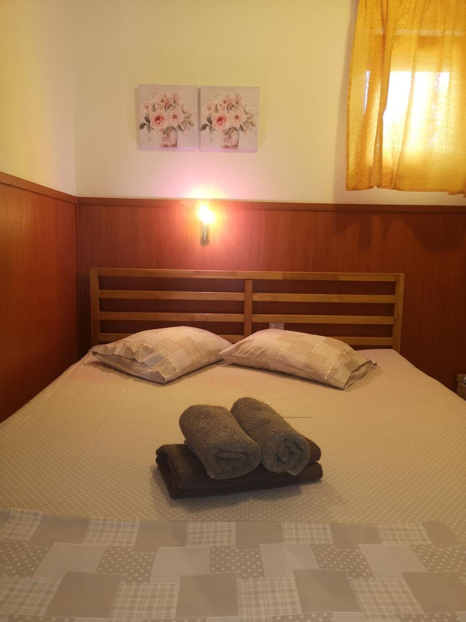 Makis Nest Aparthotel *