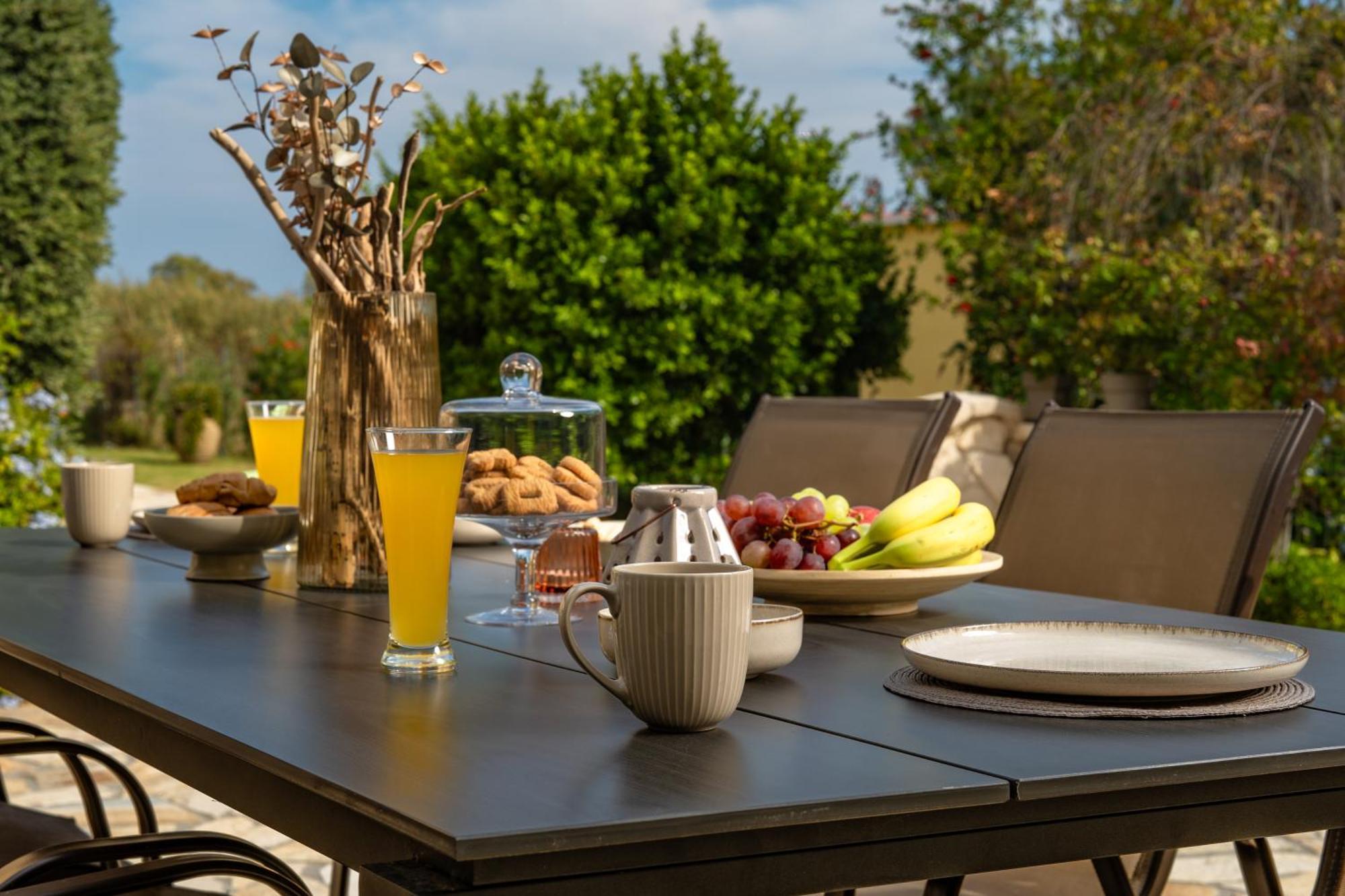 Apartment Dionysios *