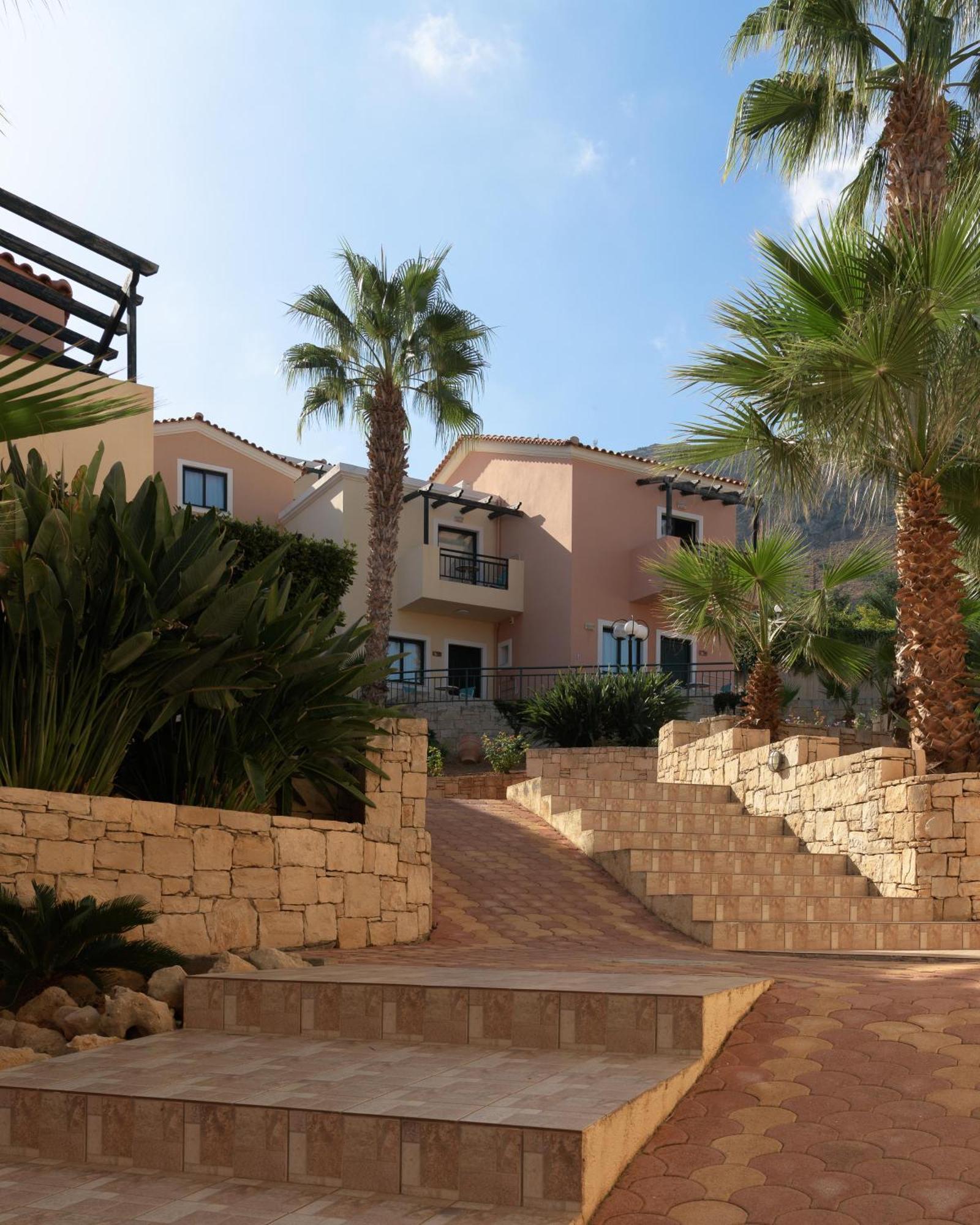 Aparthotel Asterias Village 4*