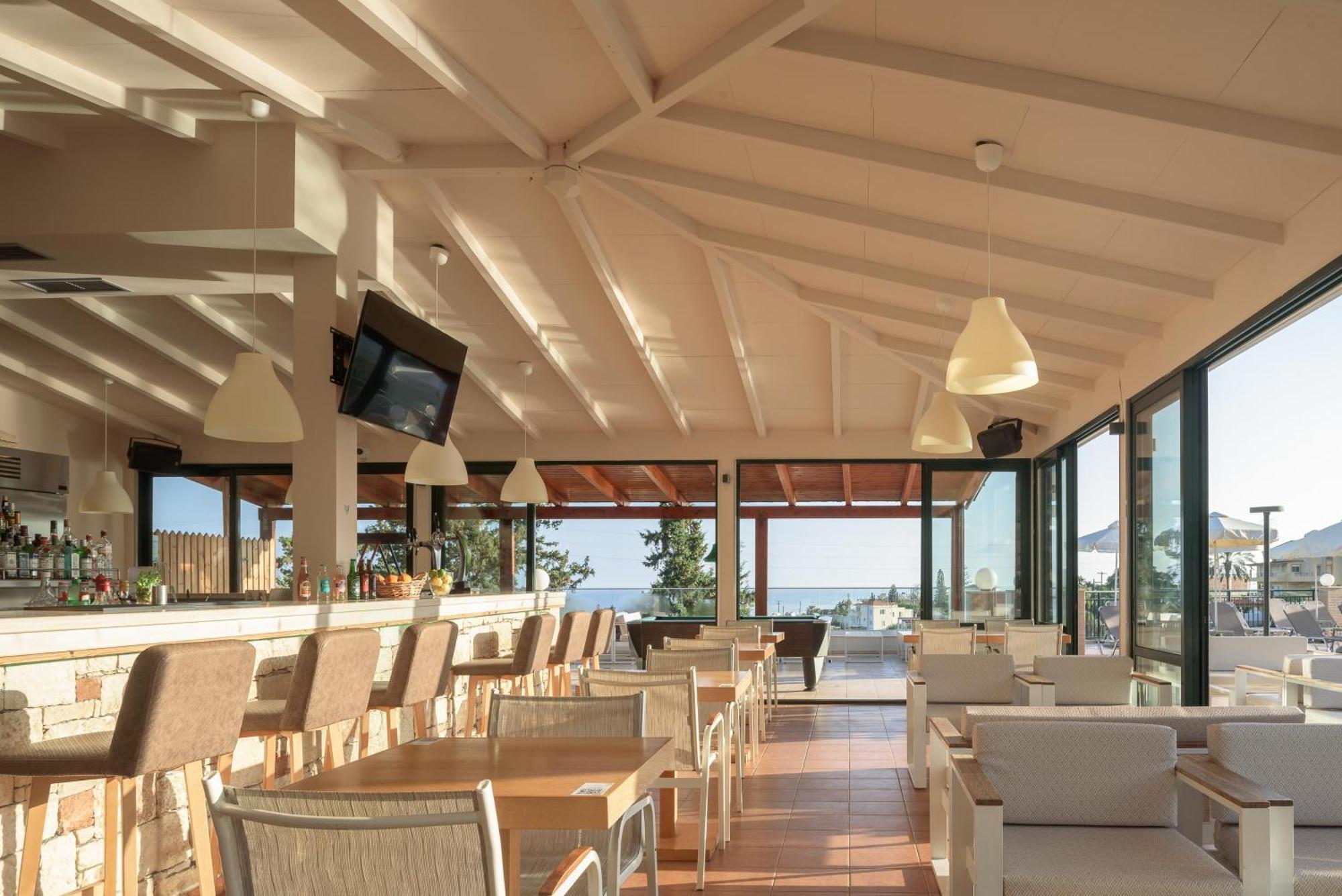 Asterias Village Aparthotel 4*