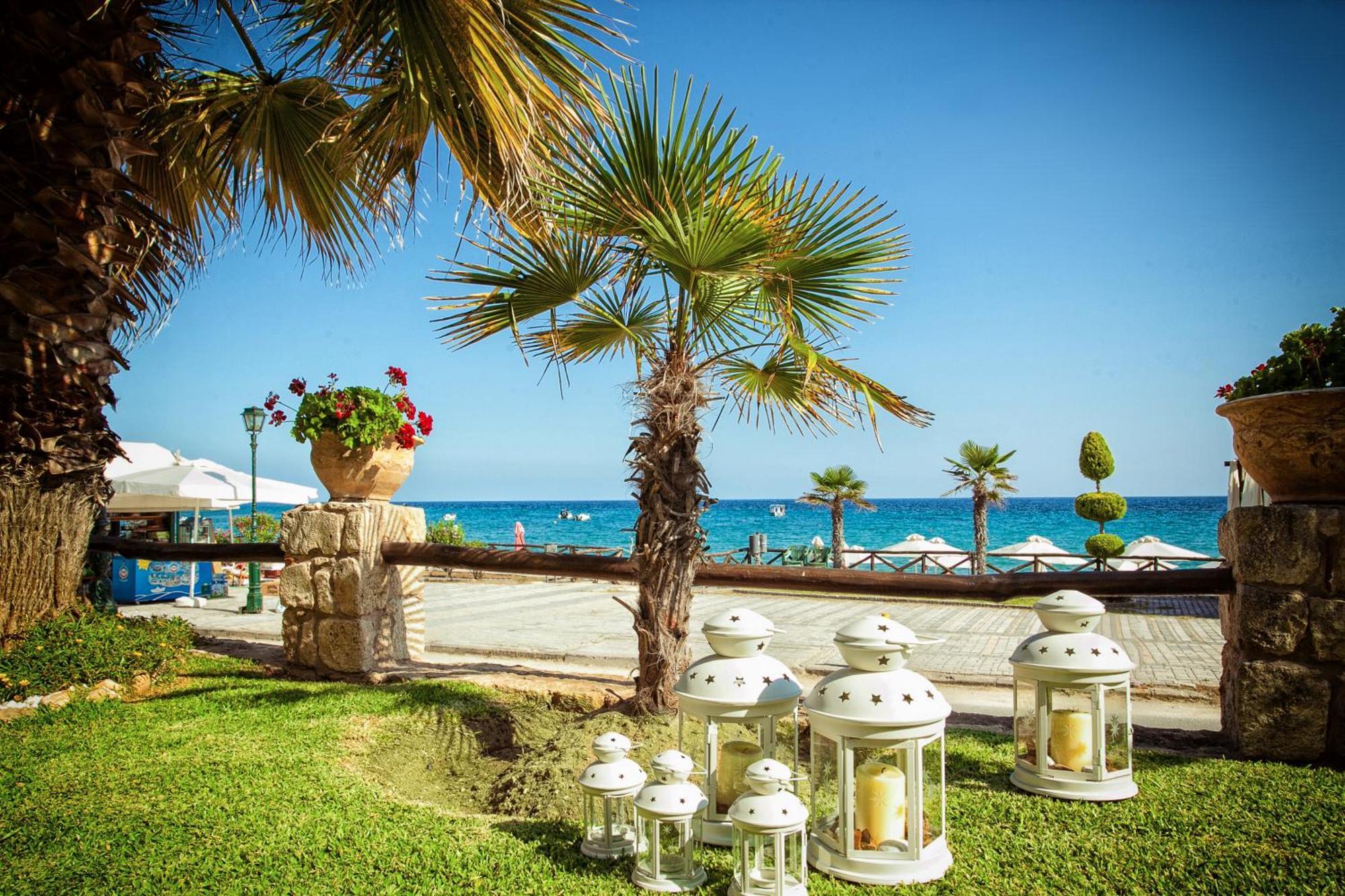 Hotel Paralio Aparthotel 3*