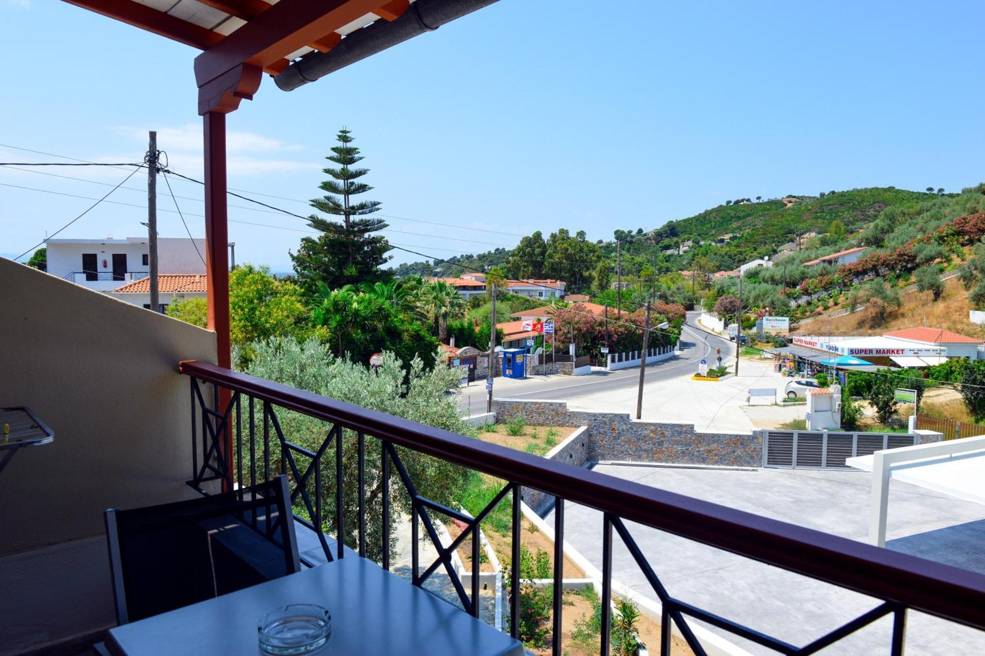 Marina Hotel