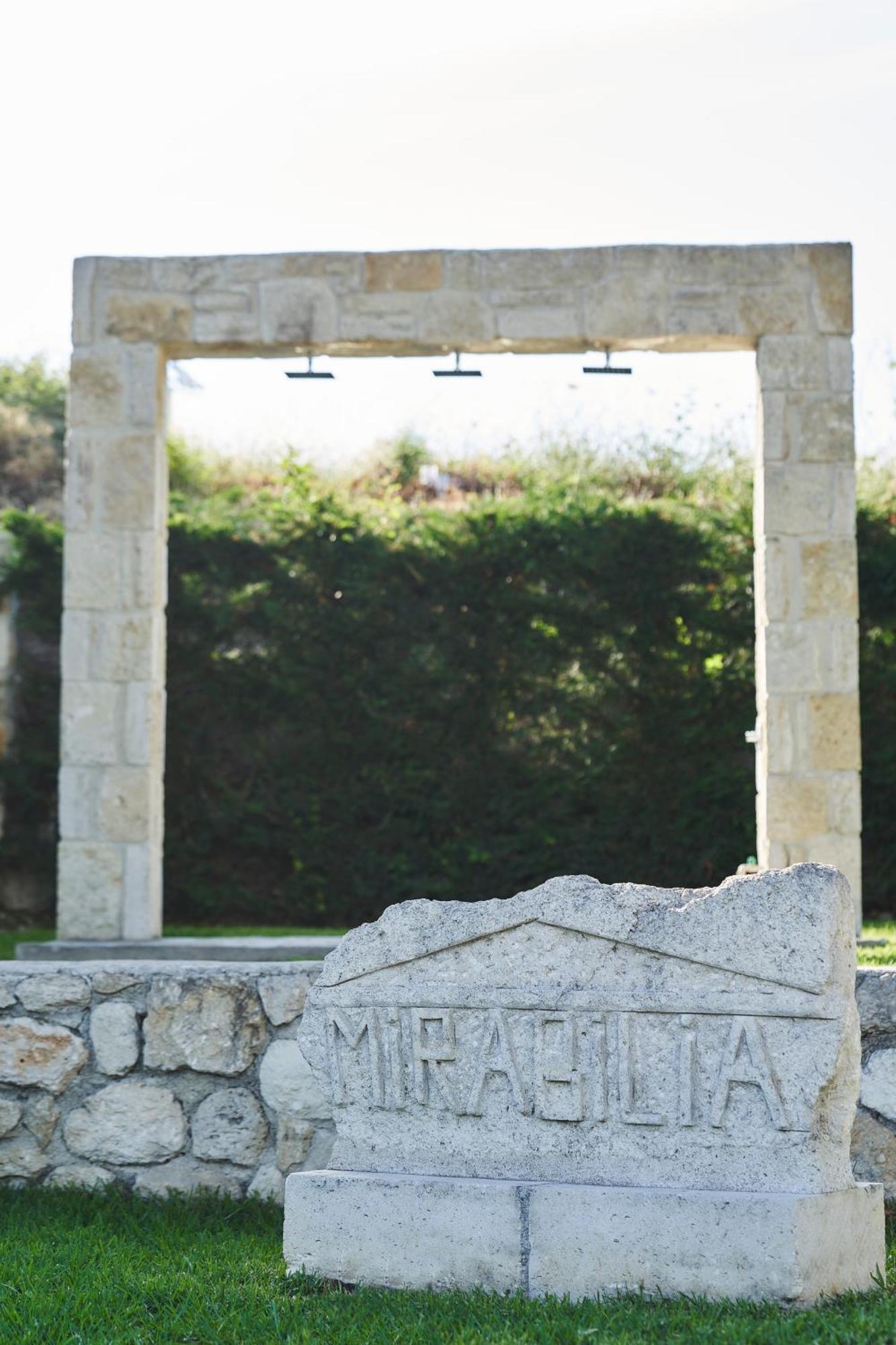 Mirabilia Boutique