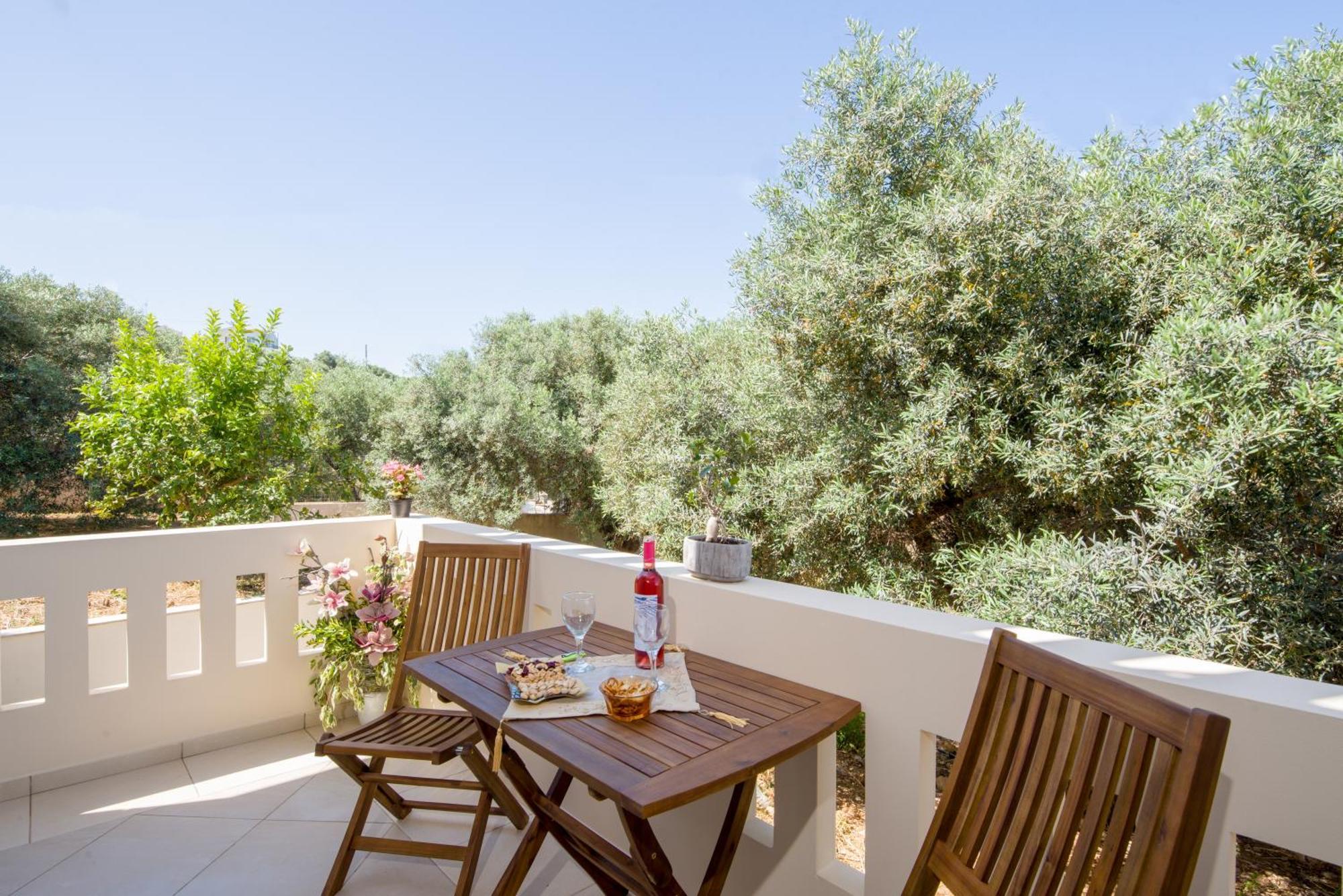Apartment With Private Pool Near To The Sea *