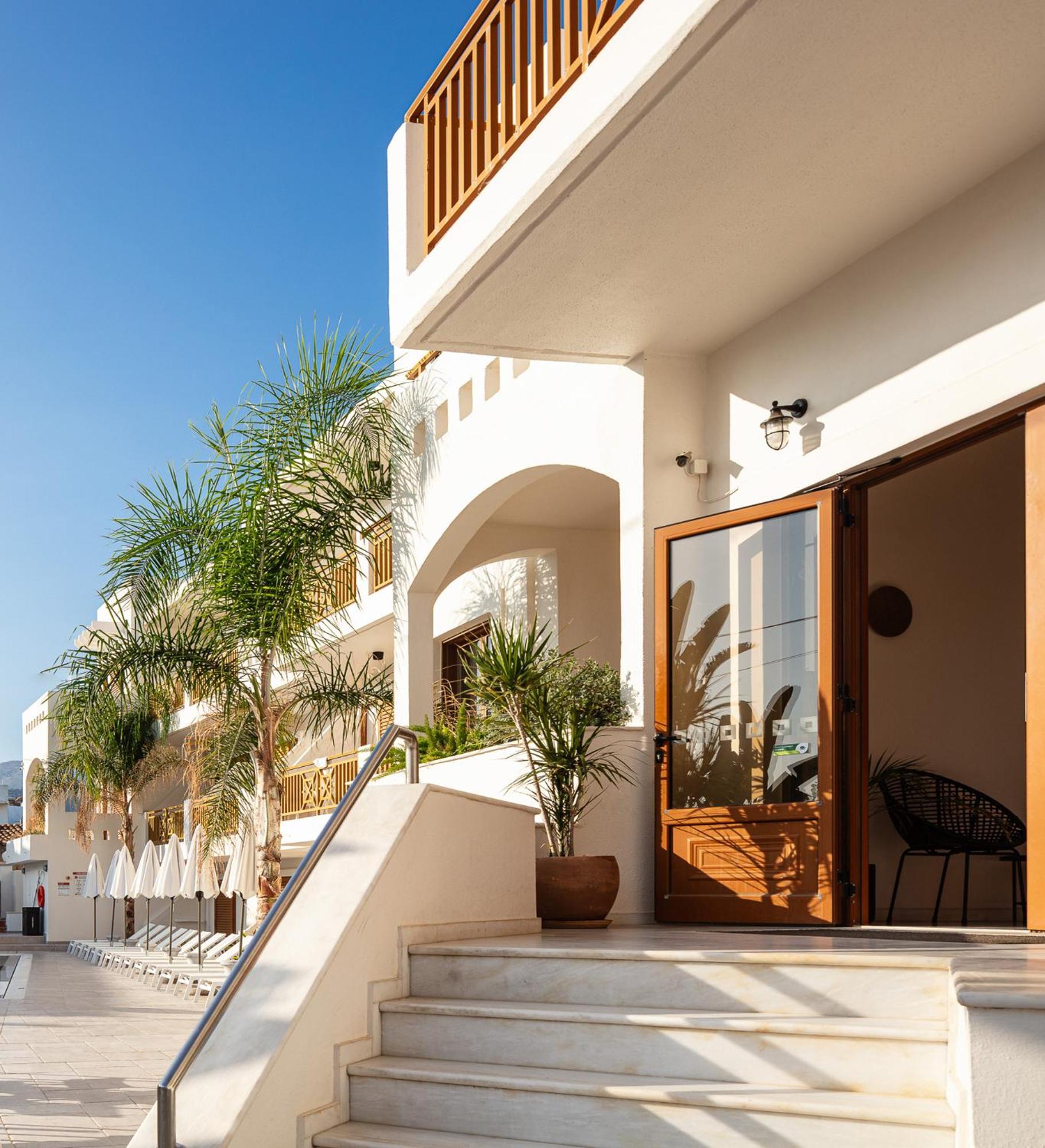 Aristea Aparthotel