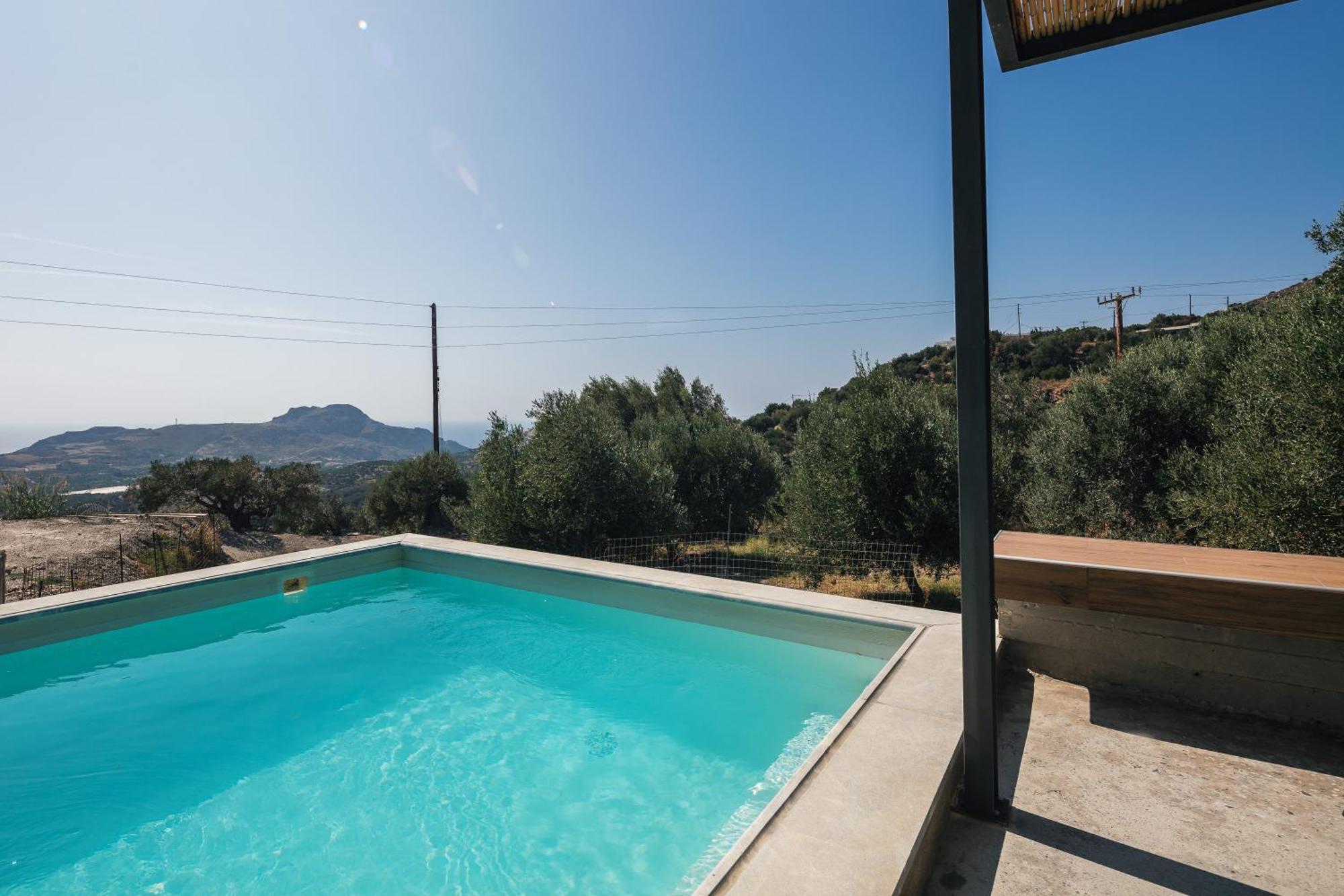 New Modern Villa Domus Rodia With Private Pool & Bbq, 4Km From Nearest Beach