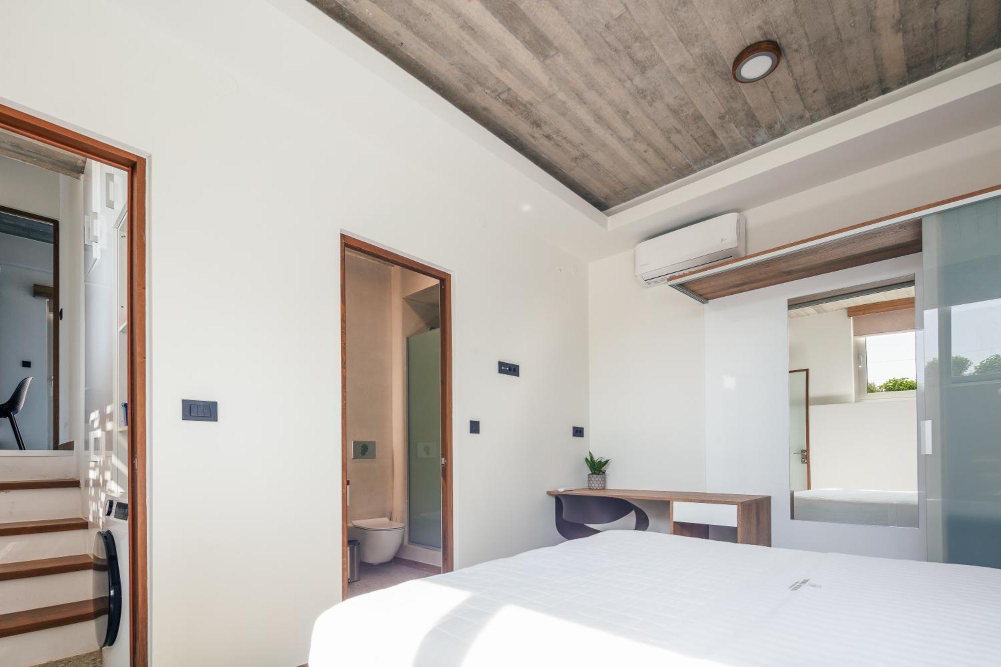 Villa New Modern Villa Domus Rodia With Private Pool & Bbq, 4Km From Nearest Beach