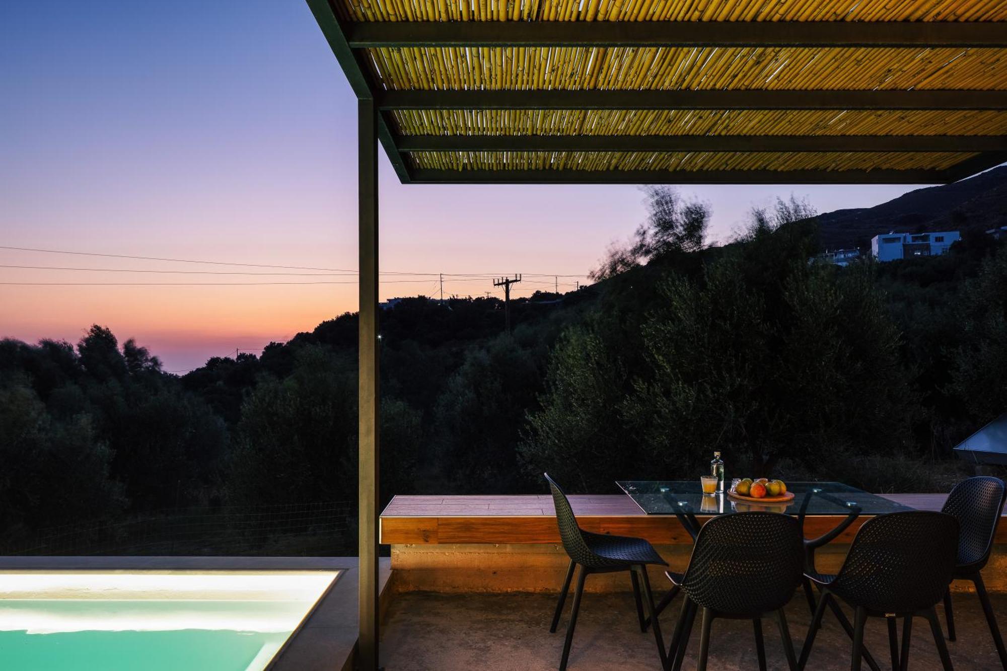 New Modern Villa Domus Rodia With Private Pool & Bbq, 4Km From Nearest Beach