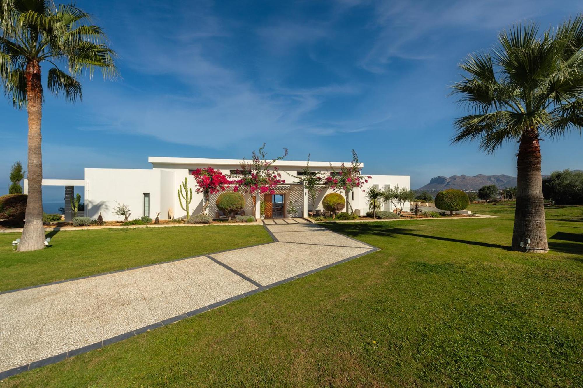 Villa Jamila By Cura Collection