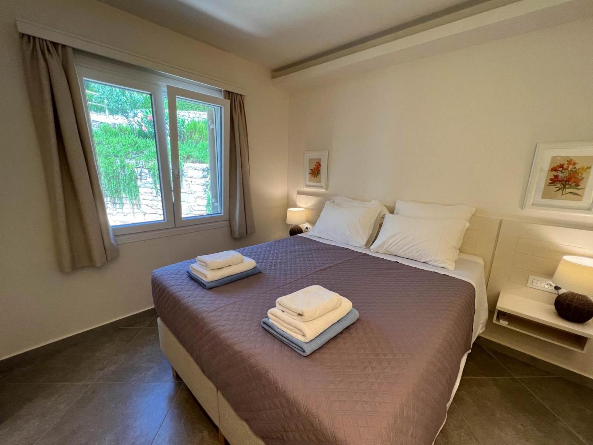Paleopetres K-four - Double - - Holiday home
