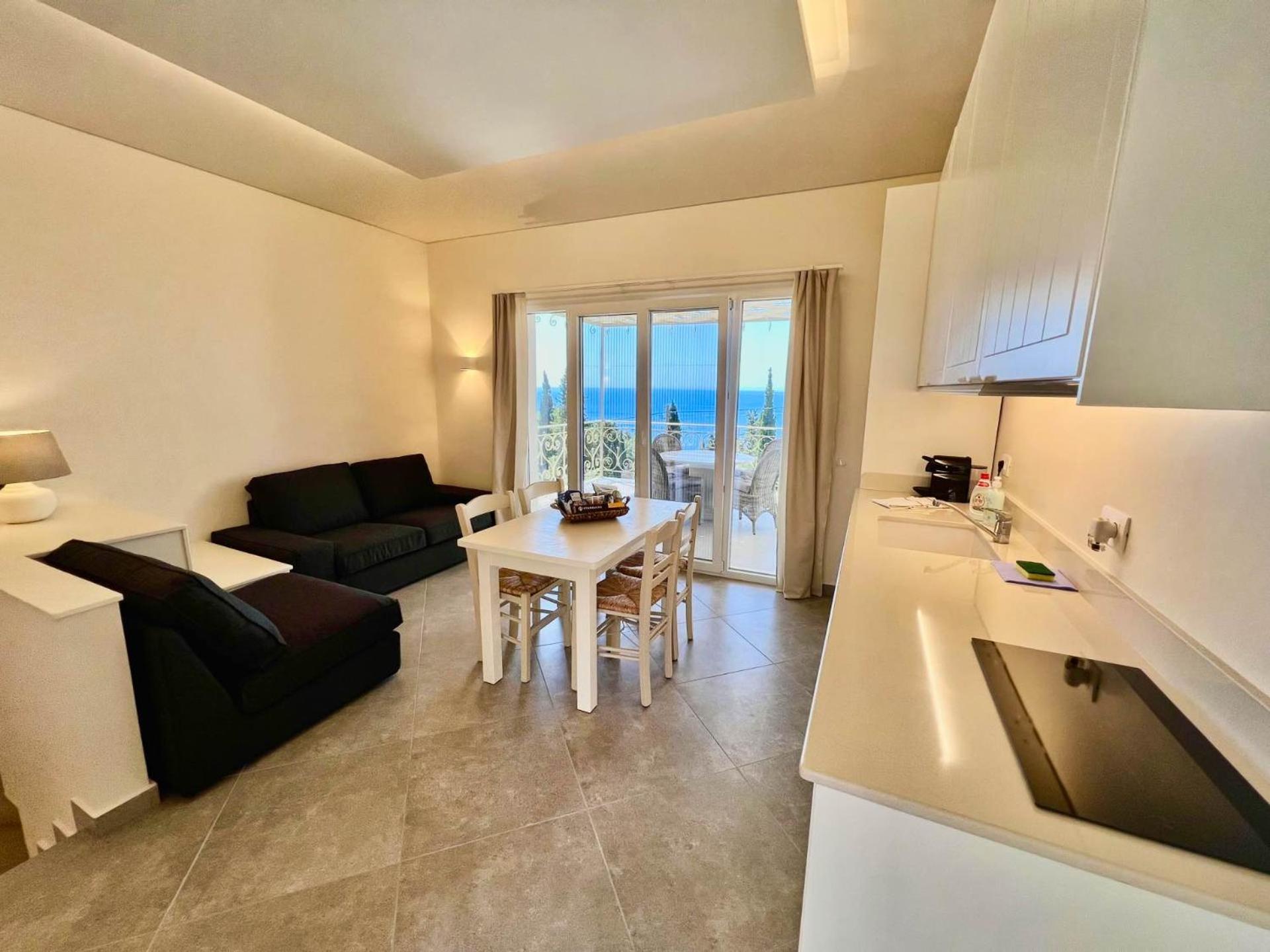 Paleopetres K-four - Double - - Holiday home *
