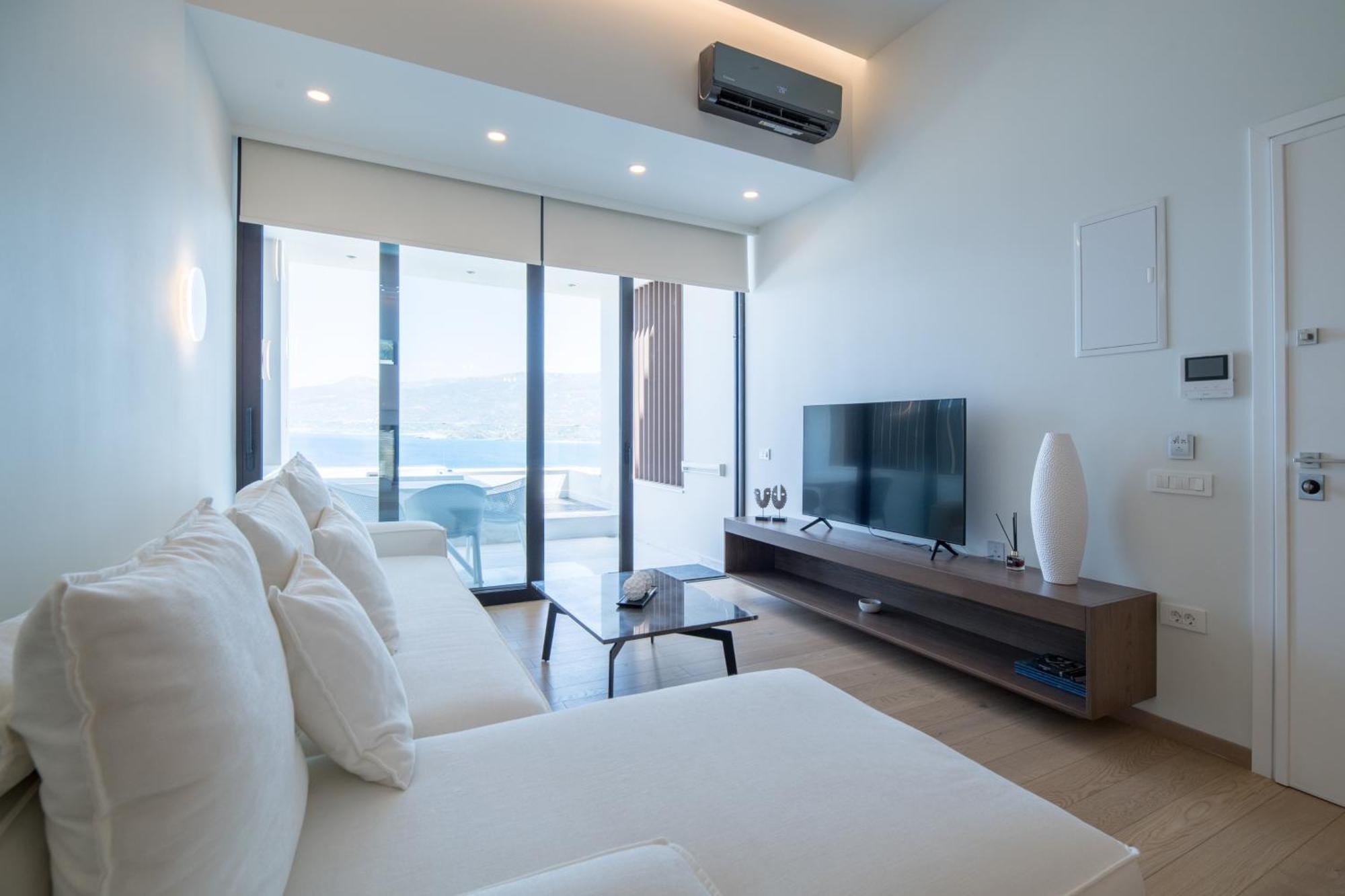 Gm Exclusive Luxury & Sitia (Crete)