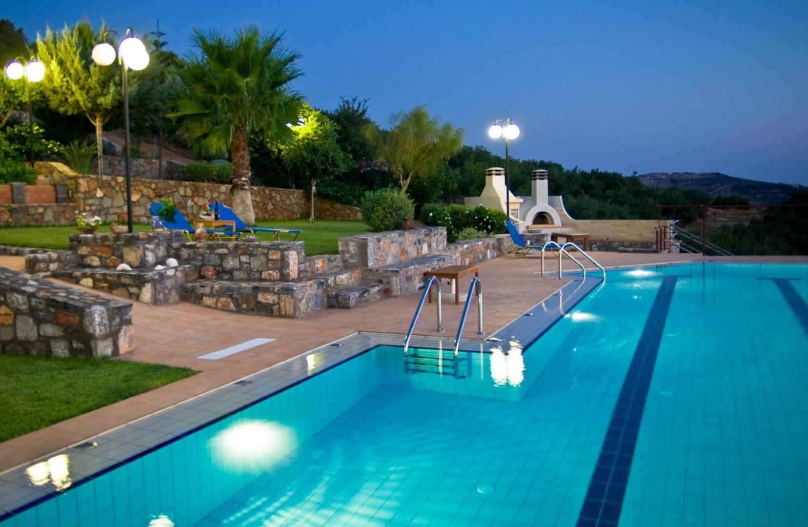 Agnanti Apartment *