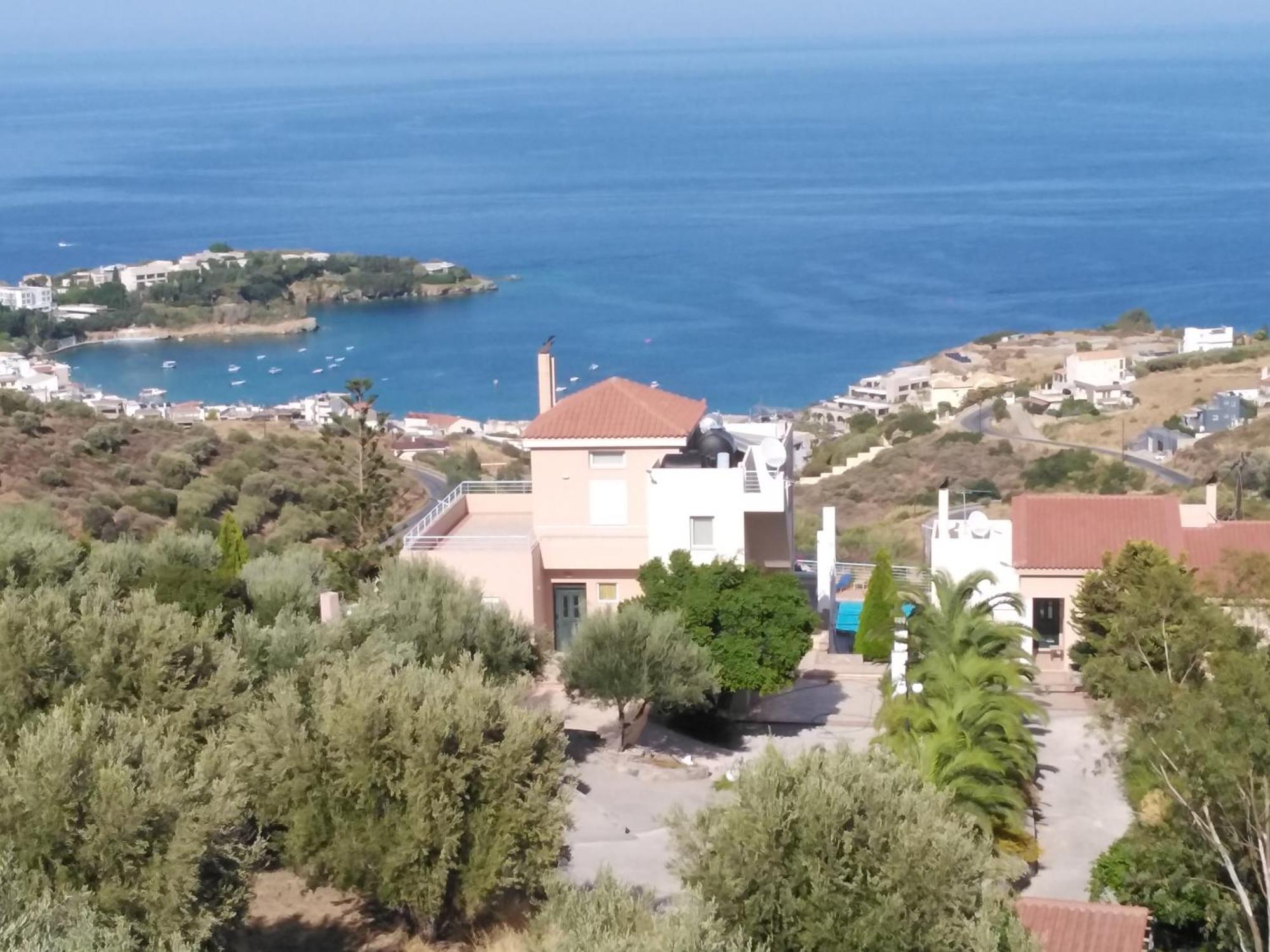 Agnanti Agia Pelagia (Crete)