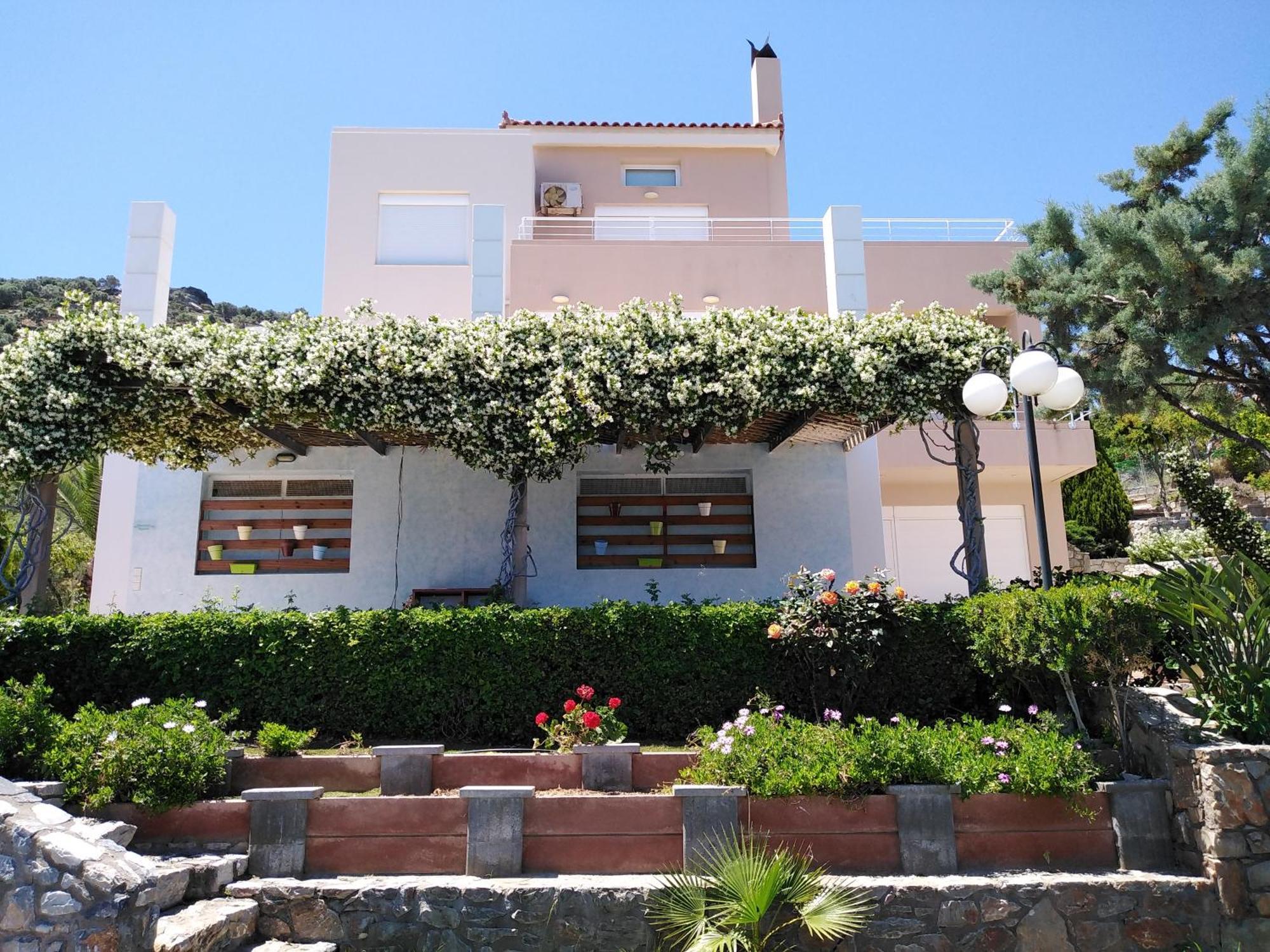 Apartment Agnanti *