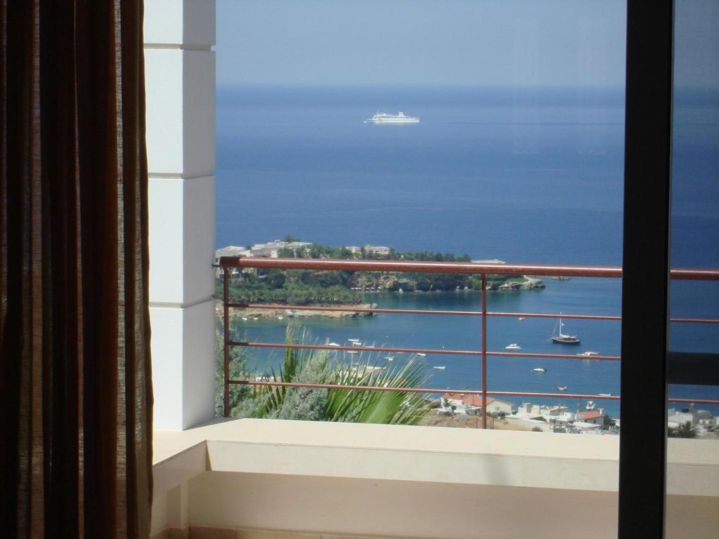 Agnanti Apartment *