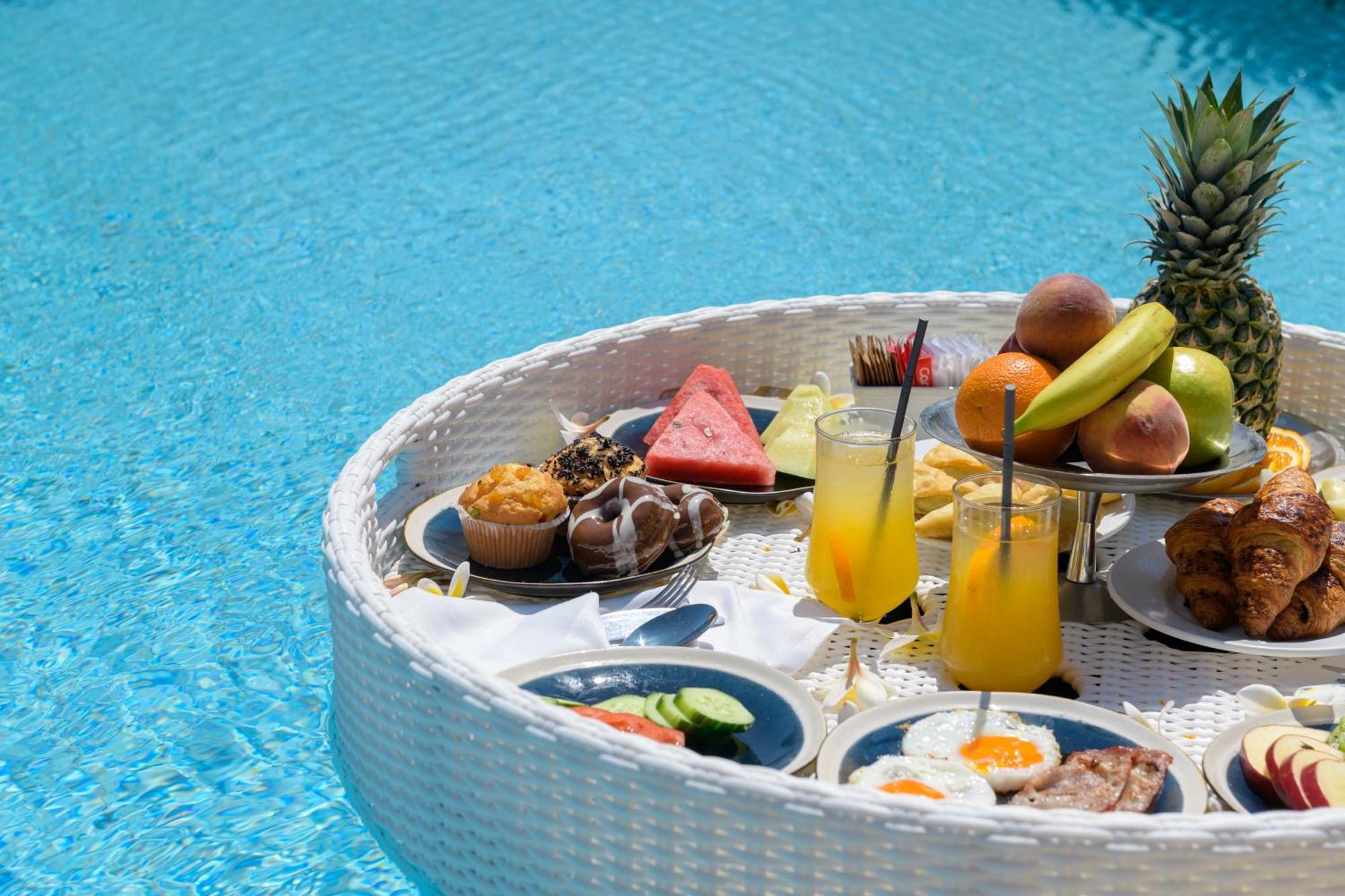 Natura Park Village & 5*