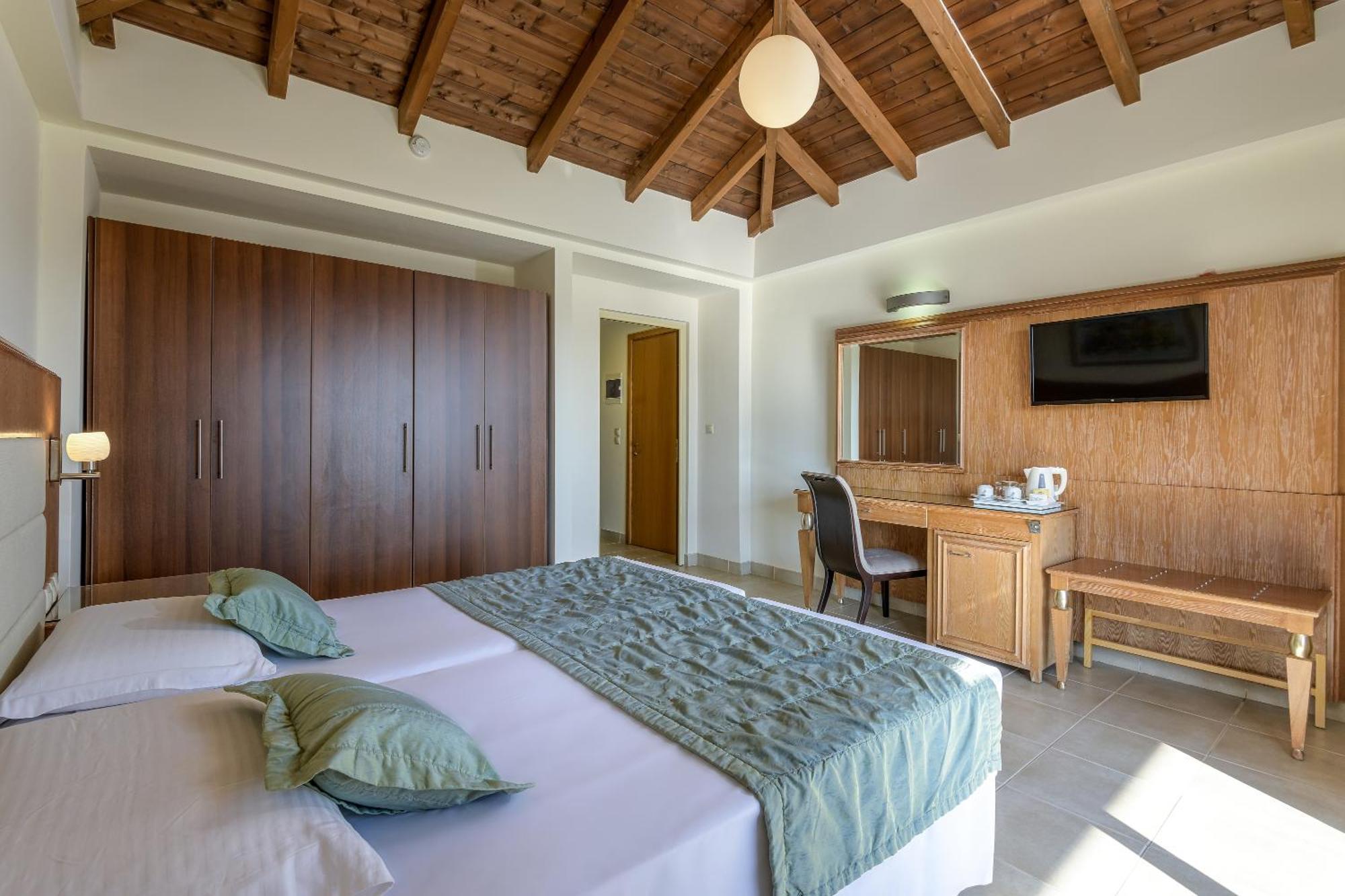 Natura Park Village & Psalidi (Kos)
