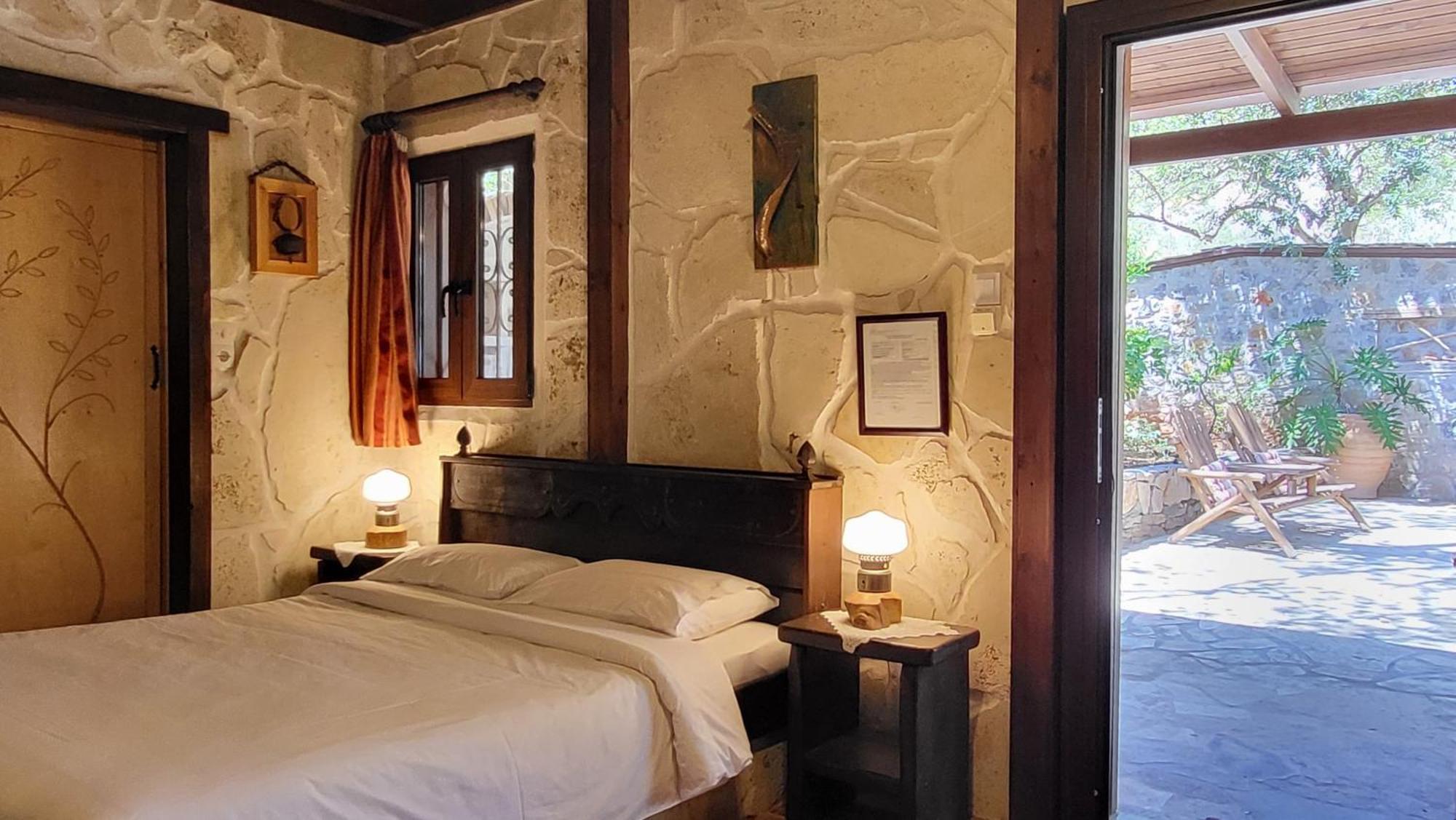 Stella's Traditional Guest house 2*