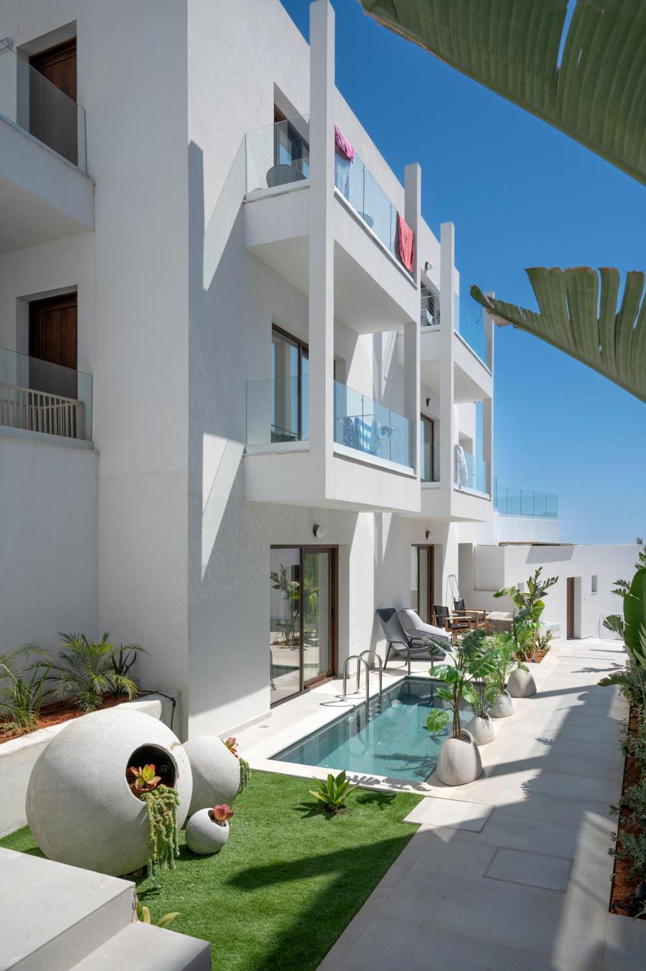 Aparthotel Mika & Hersonissos (Crete)