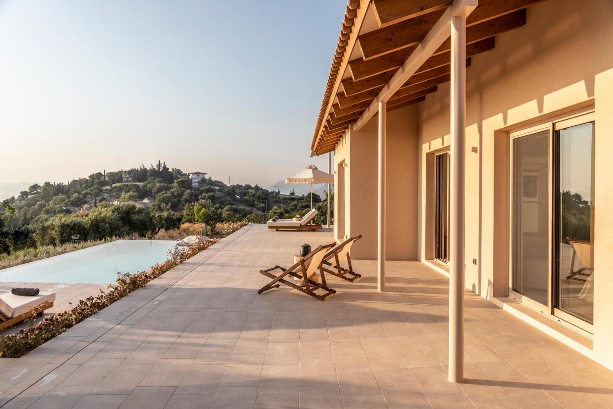 Avertosia Luxury Villa *