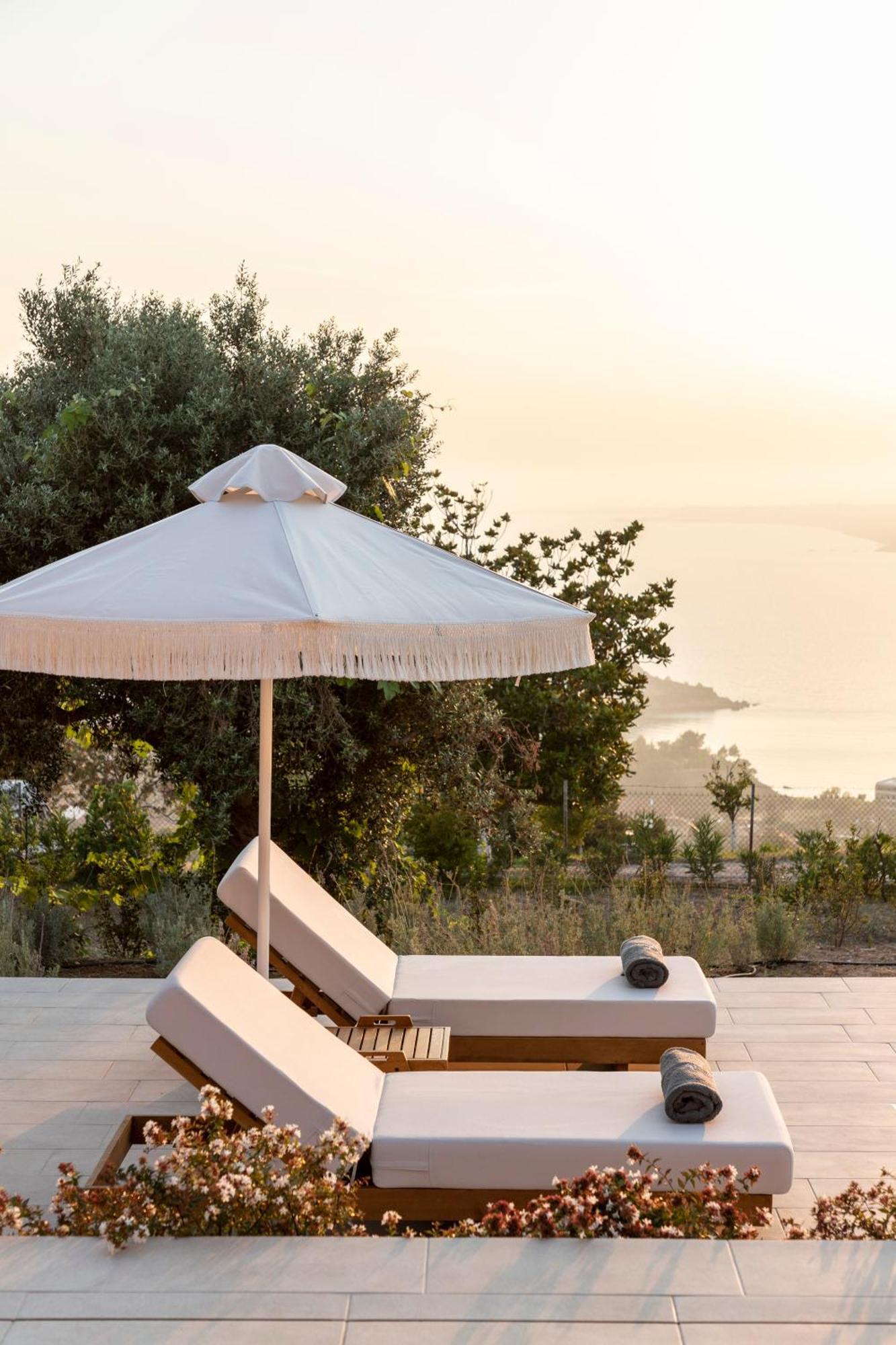 Avertosia Luxury Villa *