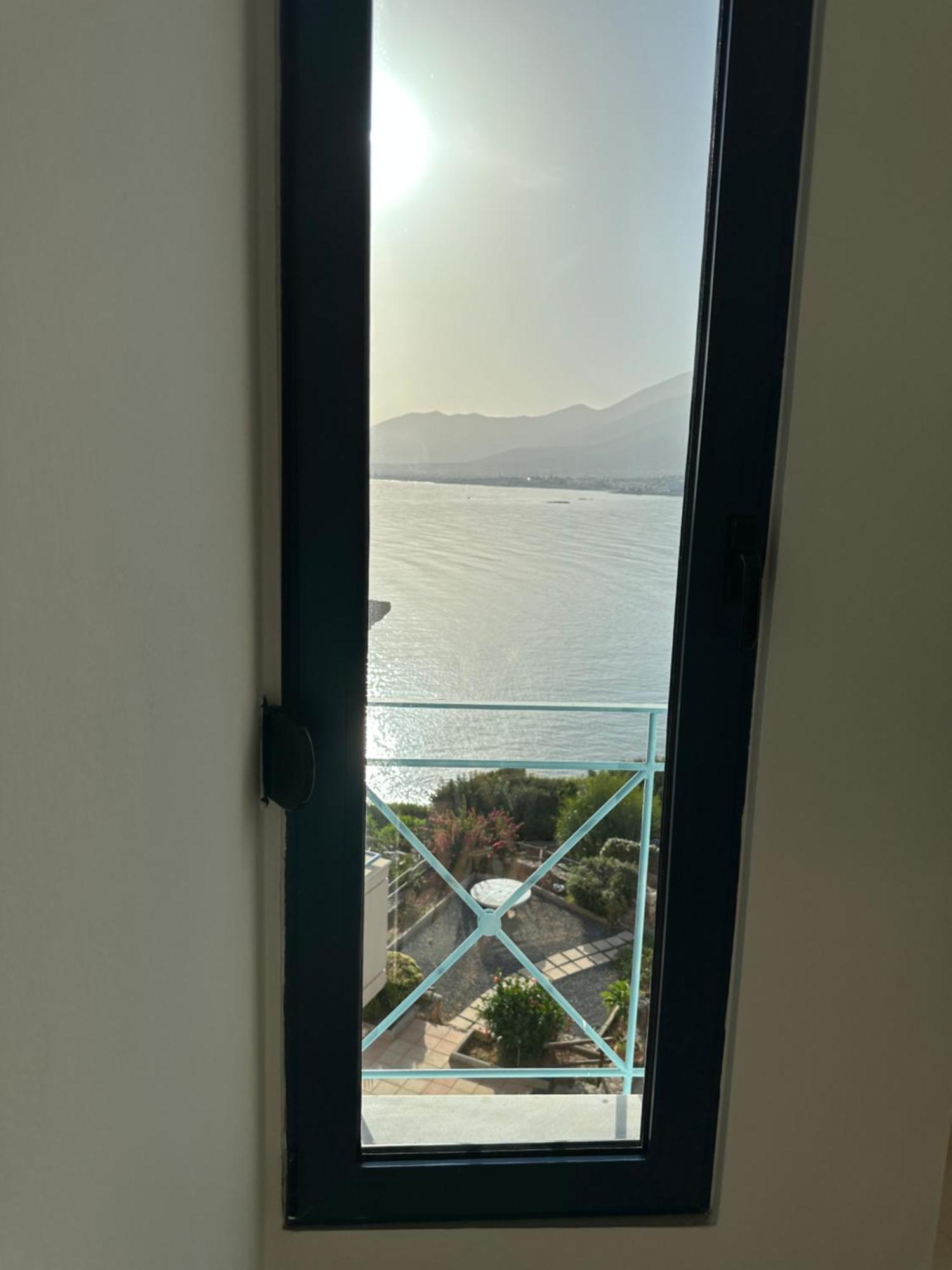 Apartment Frosini Seafront Loft *