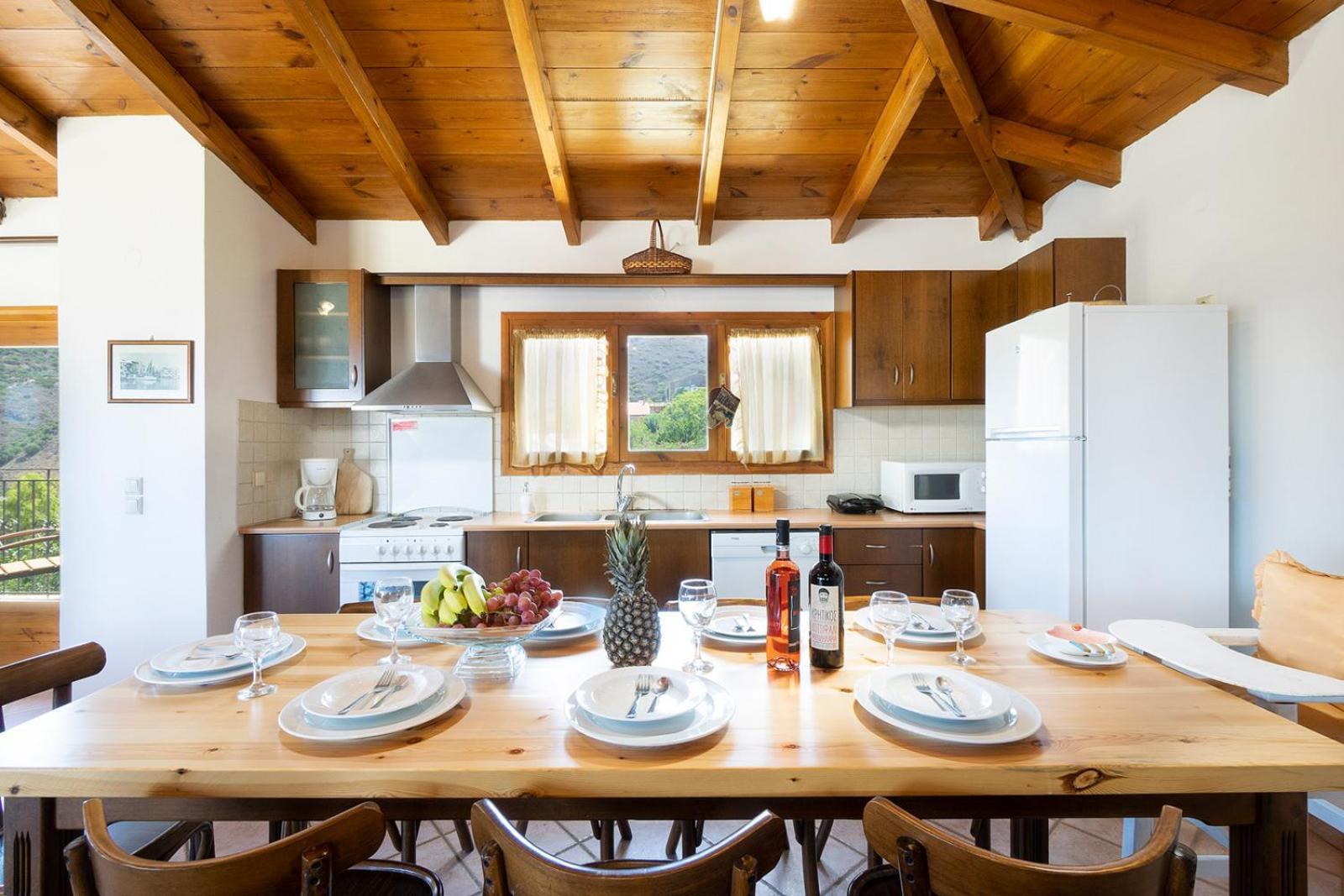 Villa 4-bedroom House Topolia
