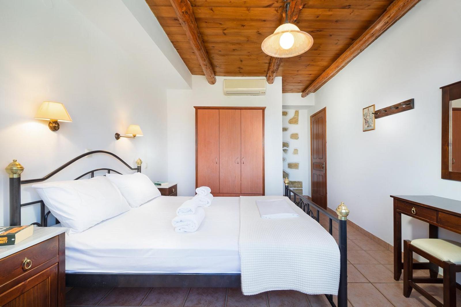 4-bedroom House