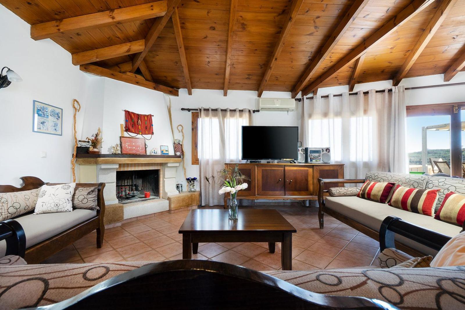 Villa 4-bedroom House Topolia
