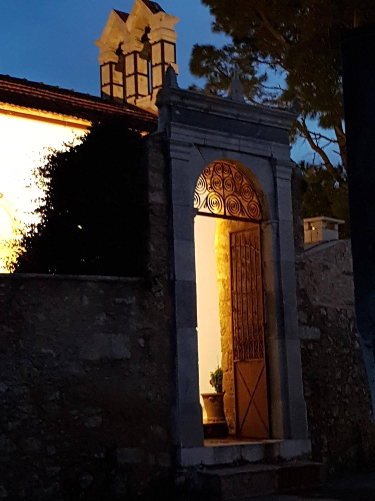 Jasmine - Morfi Village * Exopoli