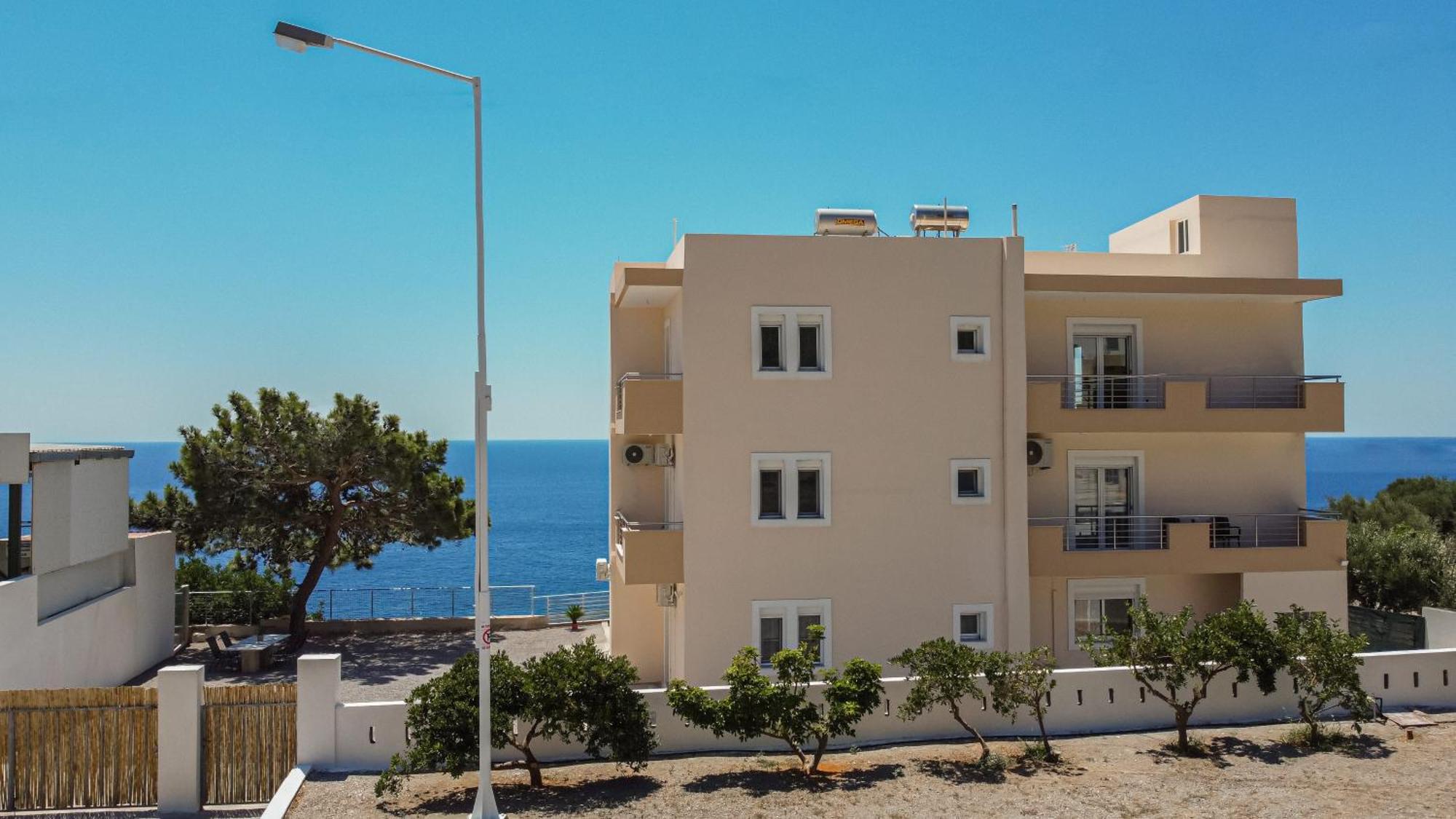 Mountain And Sea - Stunning Sea View Luxury Apartment