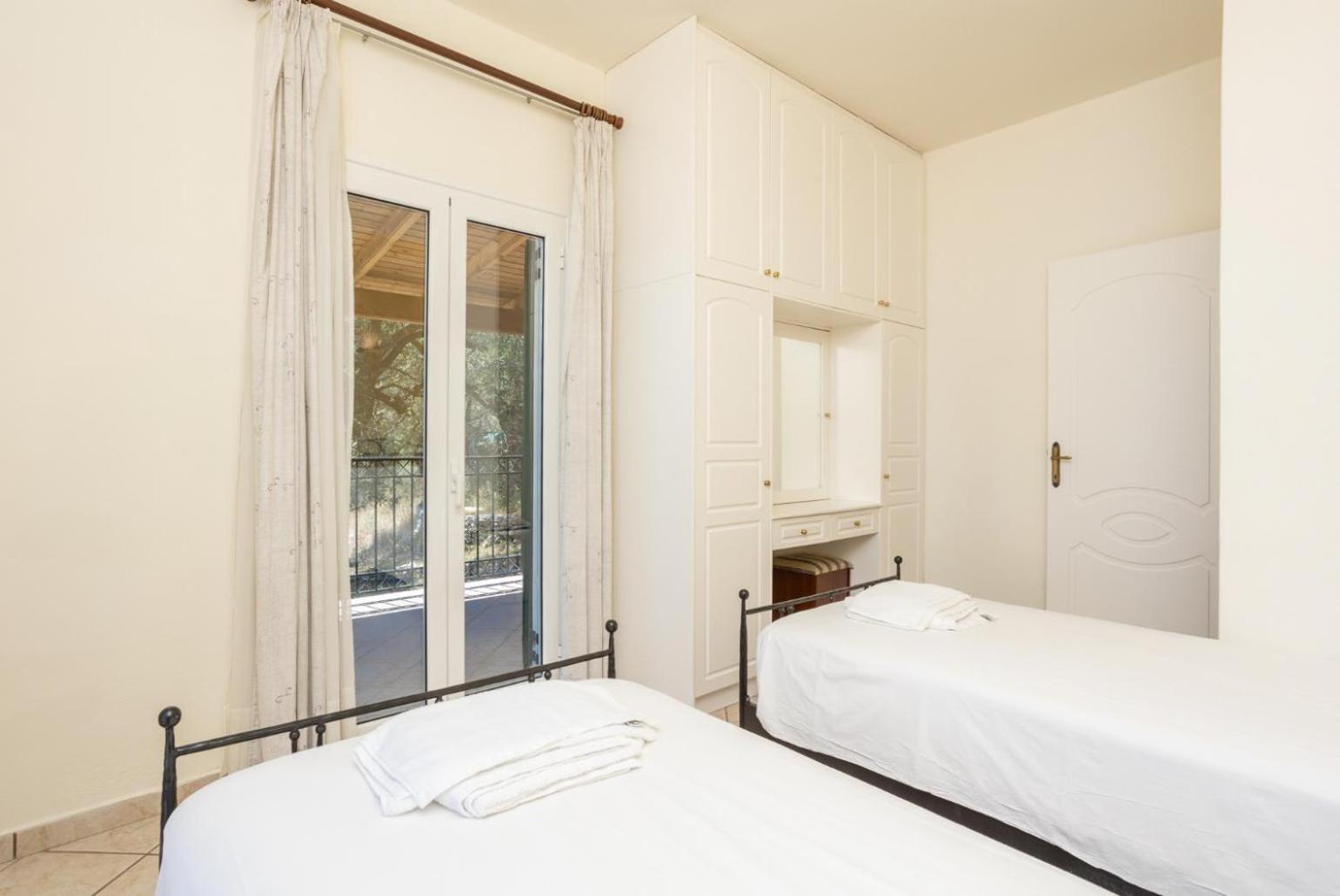 Villa Youla Nisaki (Corfu)