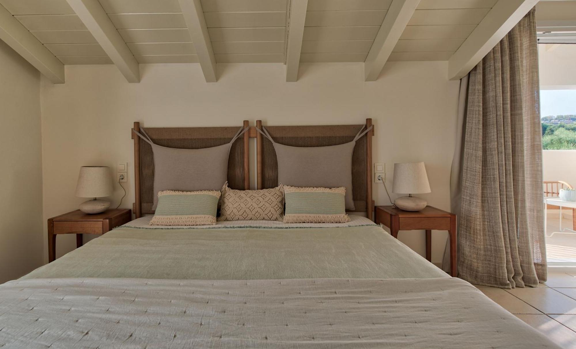 Erietta Aparthotel