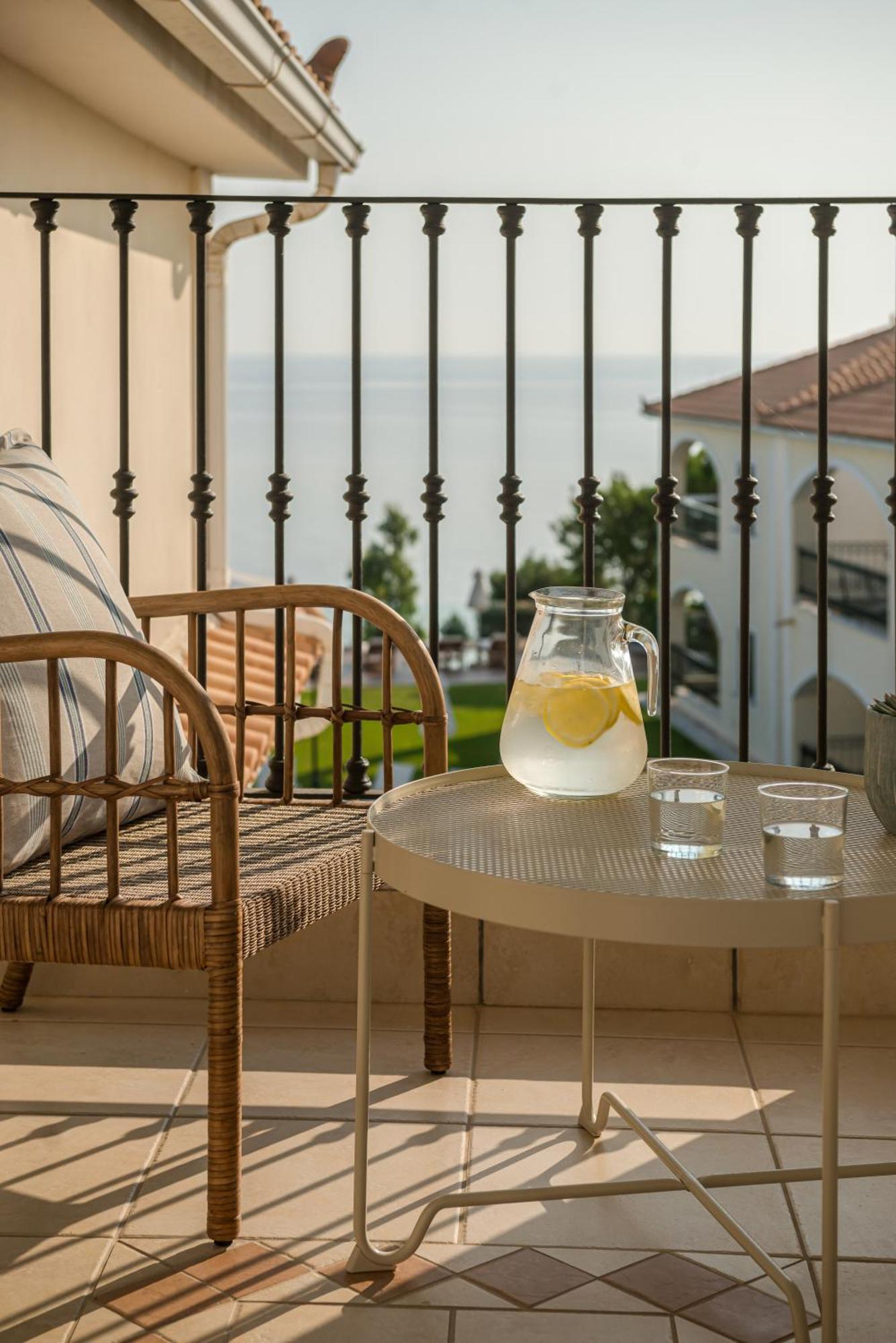 Erietta Aparthotel