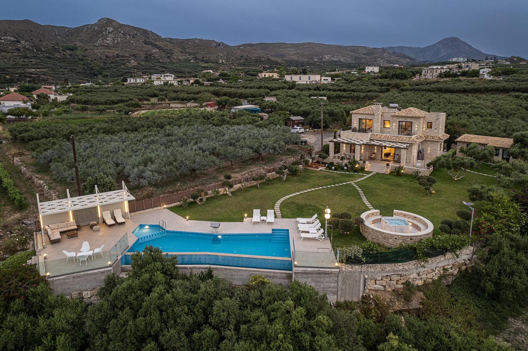 Villa Aloni *