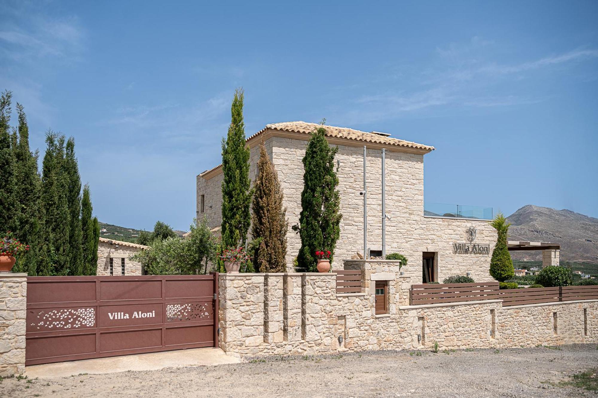 Aloni Villa *