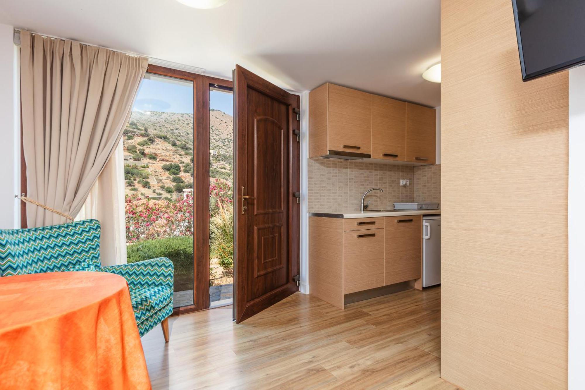 Maris Villa *
