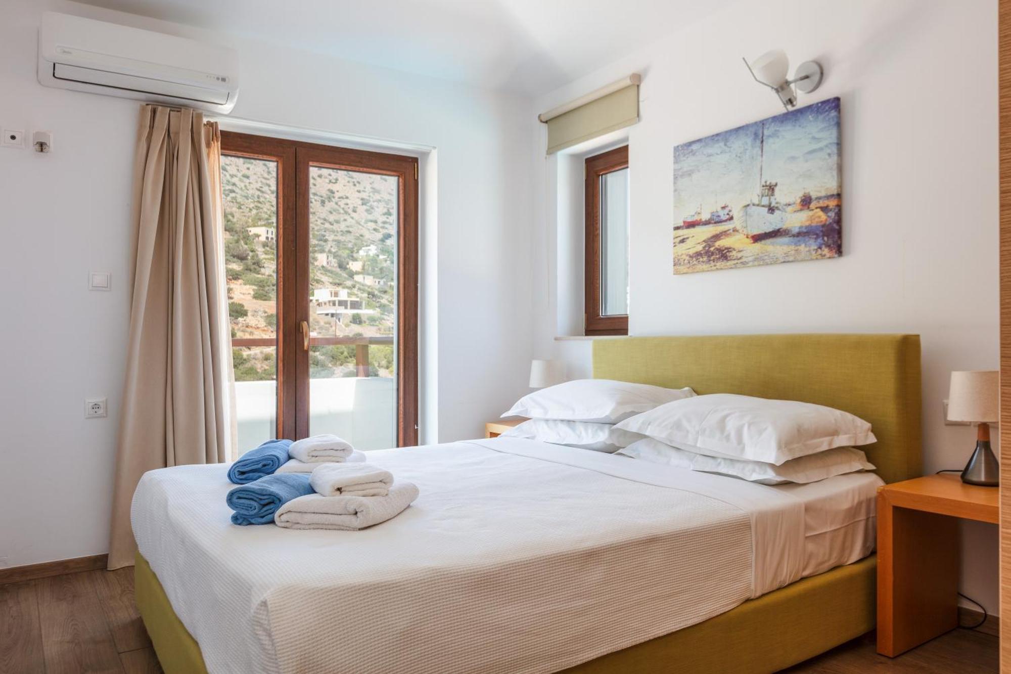 Maris Elounda (Crete)