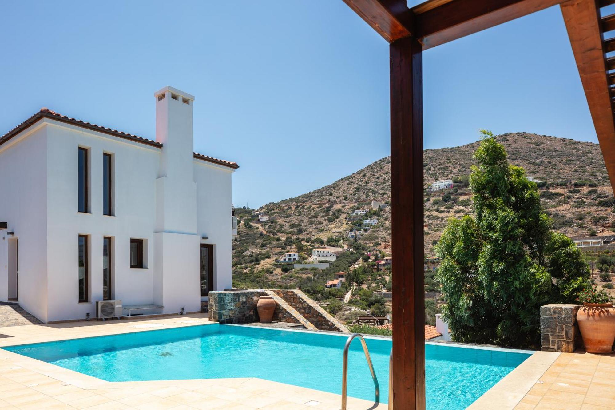 Maris Elounda (Crete)