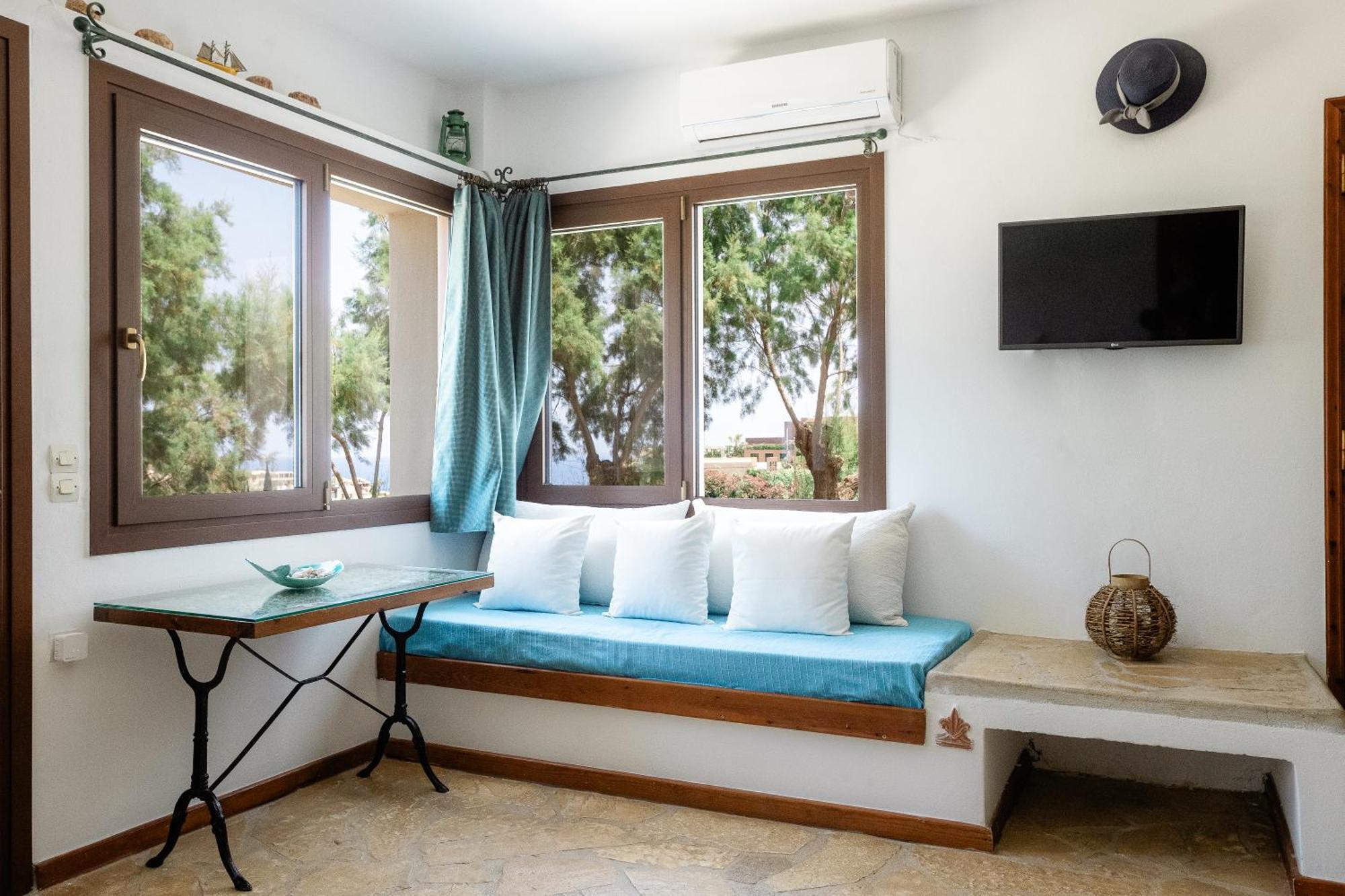 Iliatoras 3*