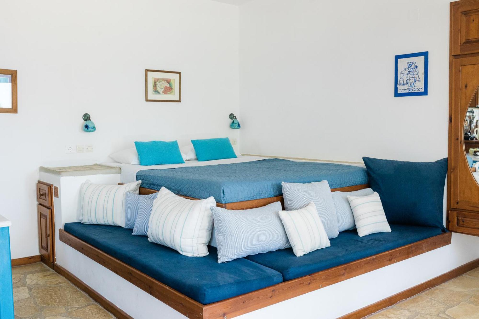 Iliatoras 3* Agia Pelagia (Crete)