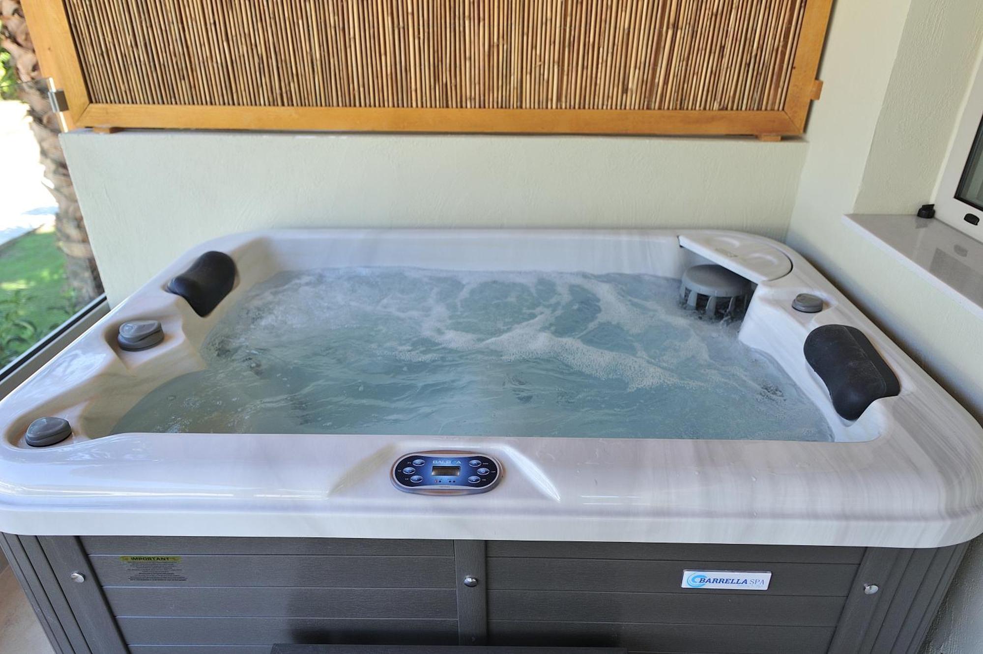 Salty Wave Hotel Skiathos Town