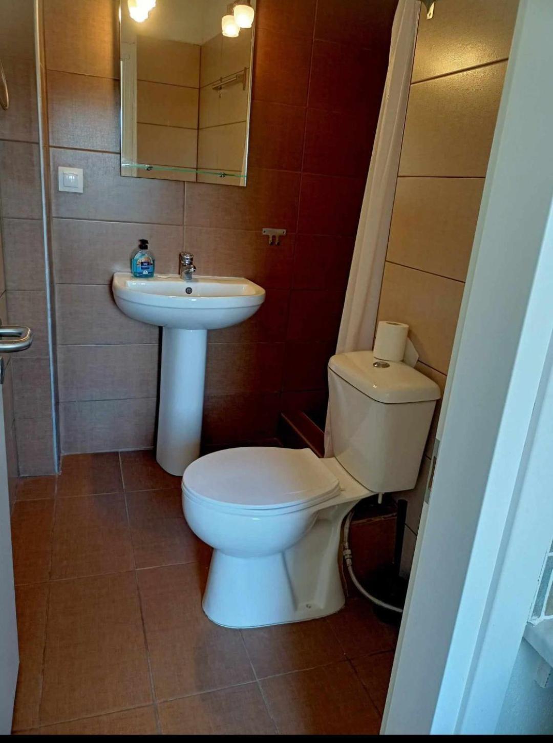 Akrogiali Guest house *