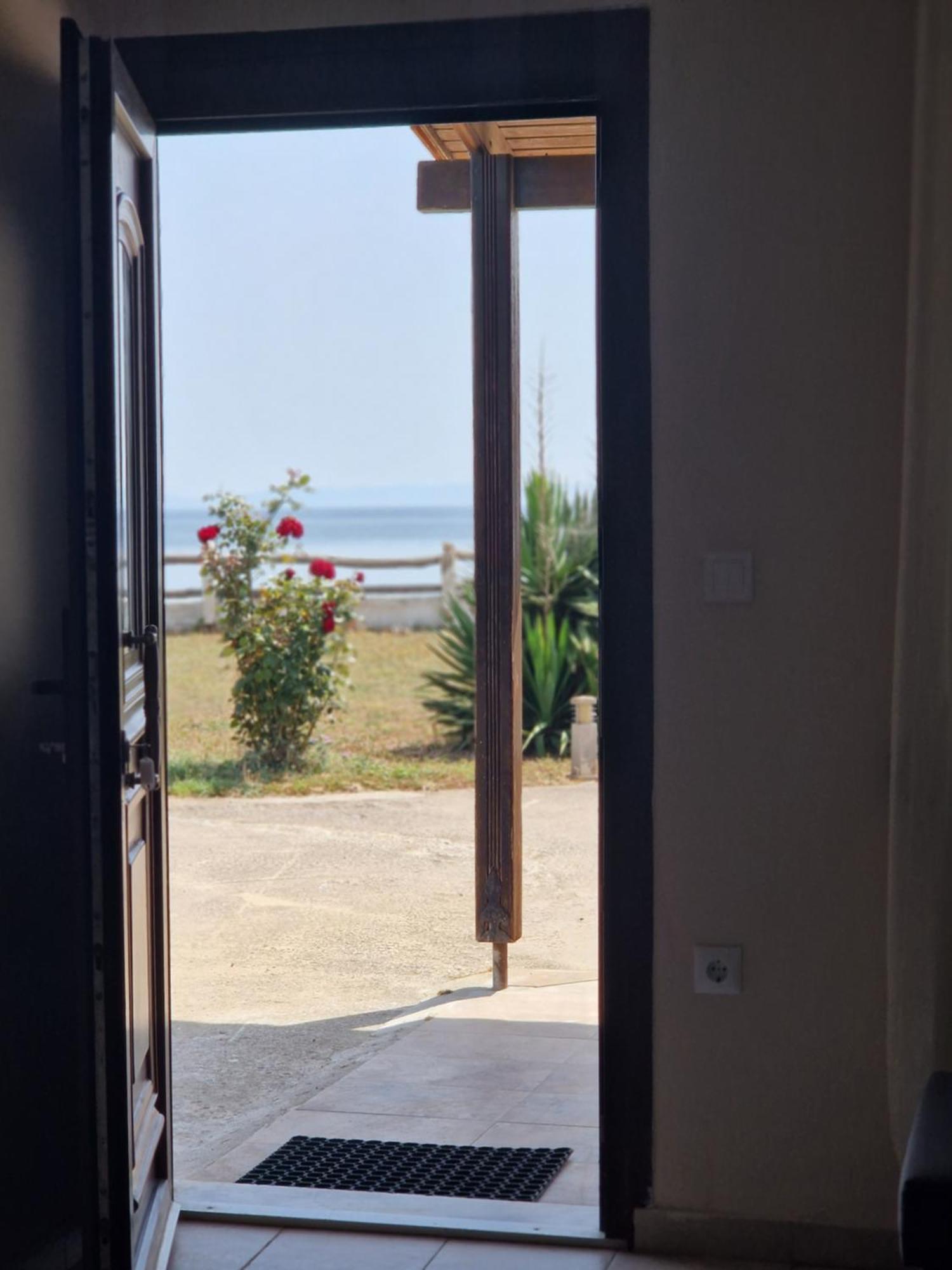 On The Wave Spitakia Sto Kyma Aparthotel Nikiti (Sithonia)