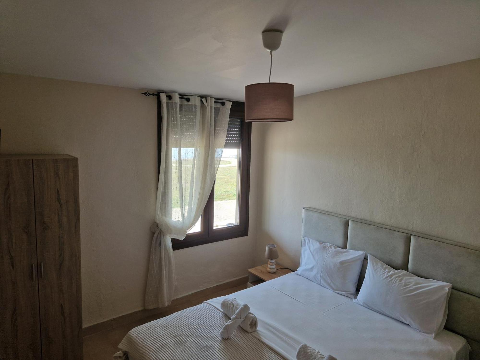On The Wave Spitakia Sto Kyma Aparthotel *